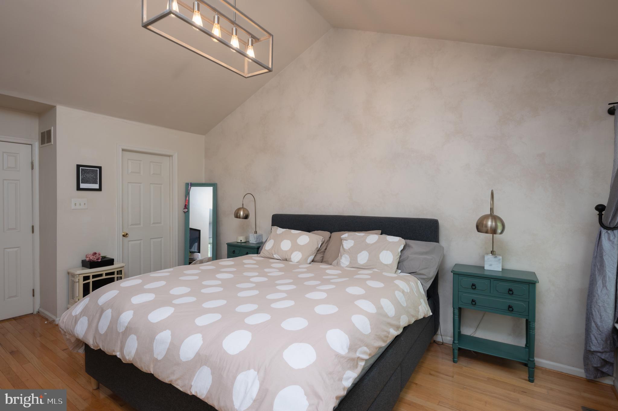 DRESHERBROOKE - Residential