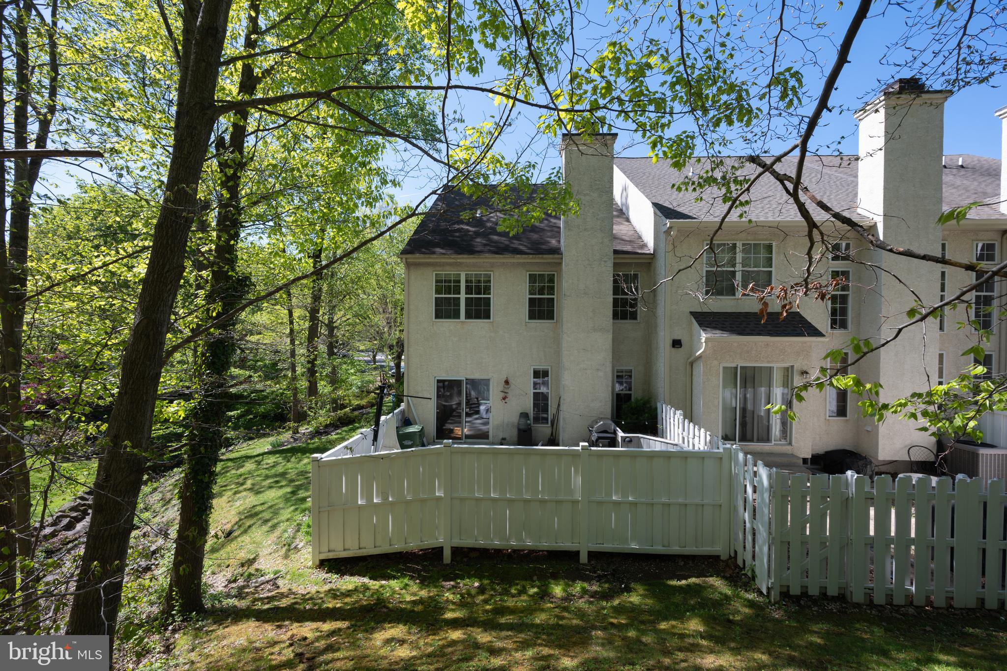 DRESHERBROOKE - Residential