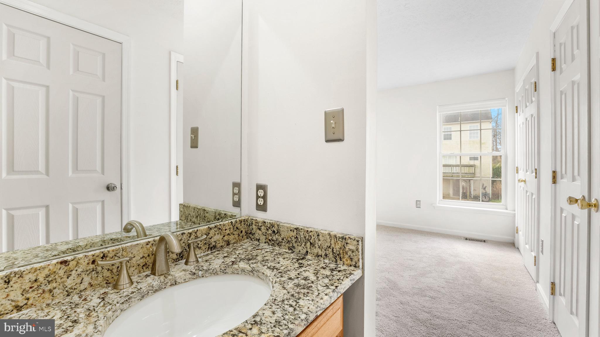 WASHINGTON WOODS - Residential