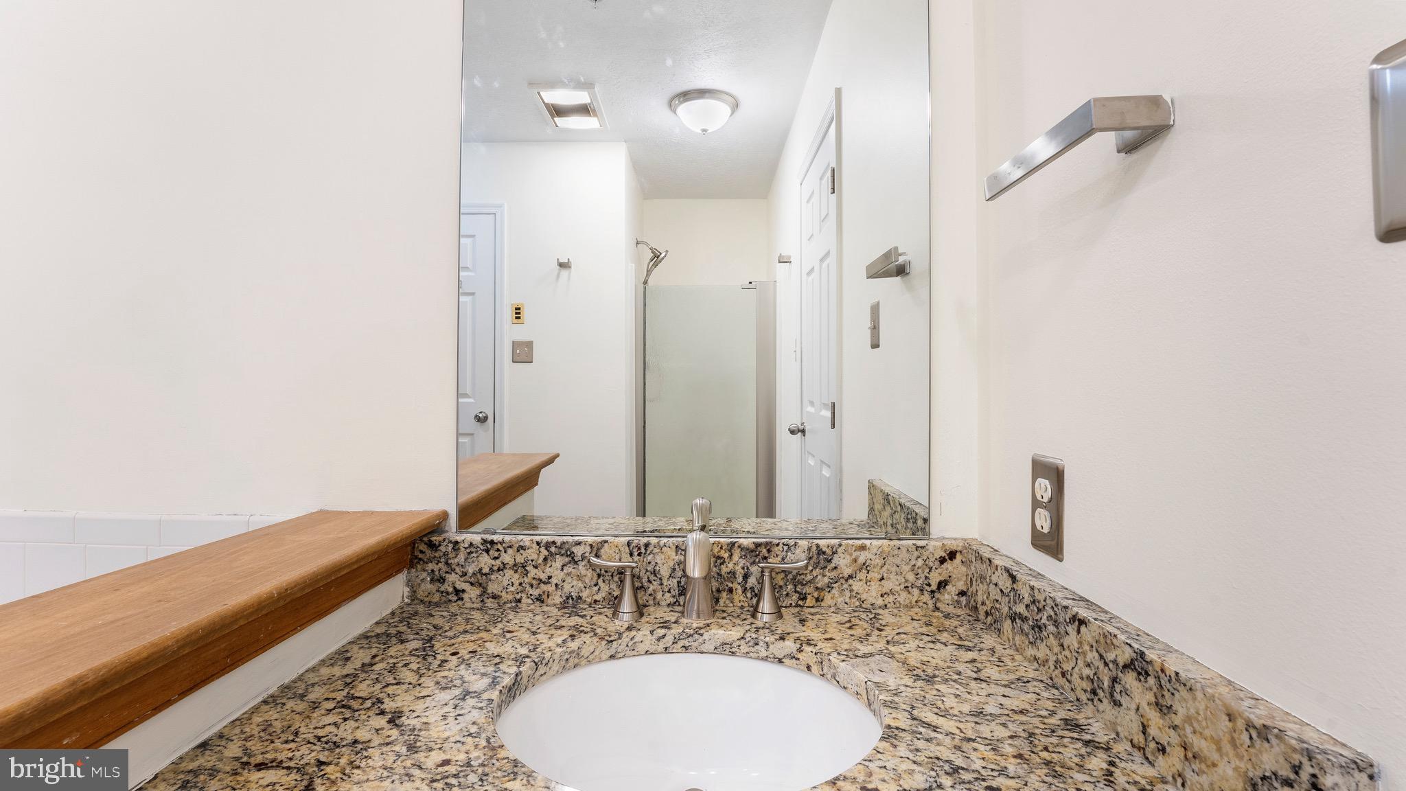 WASHINGTON WOODS - Residential