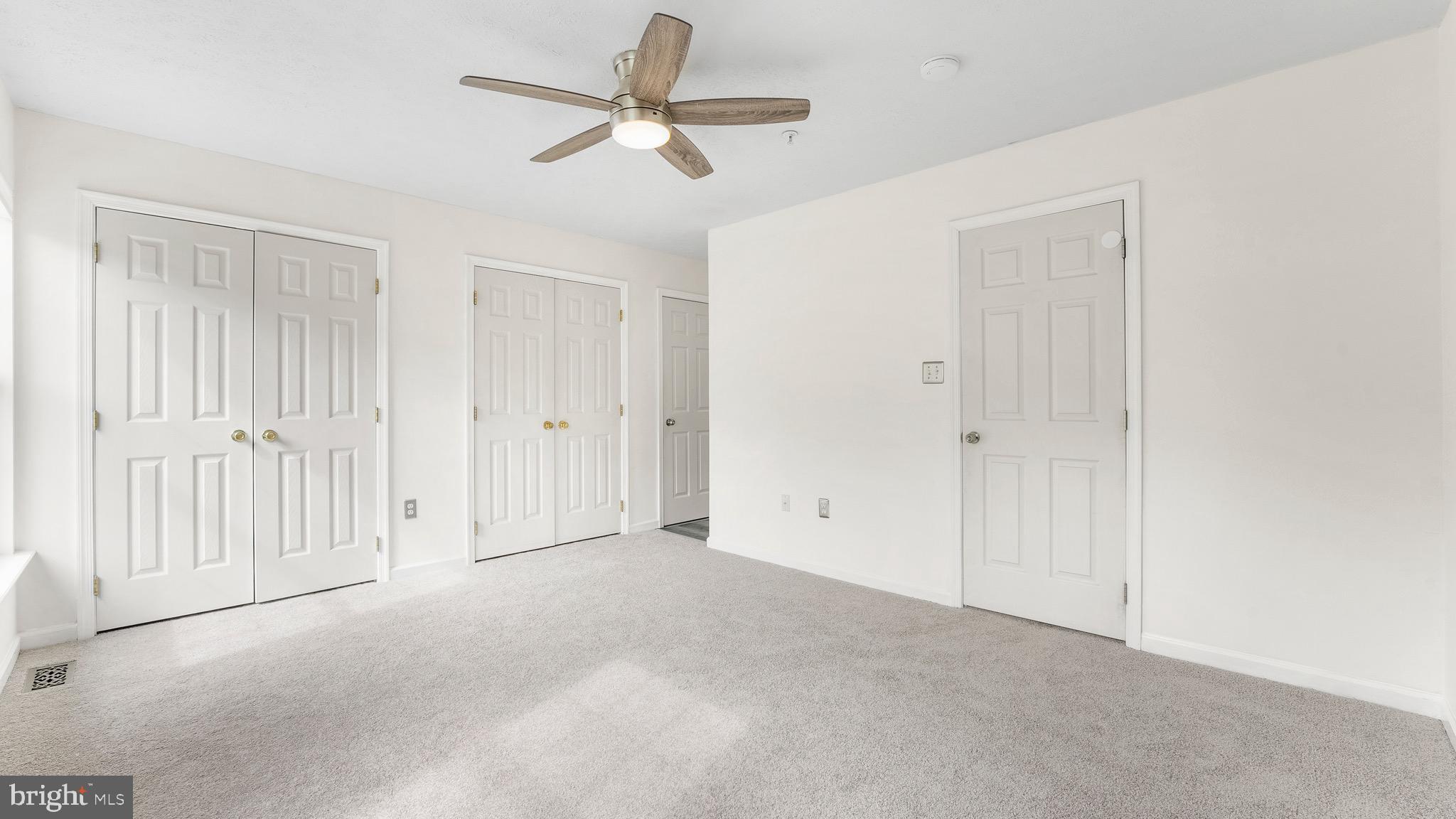 WASHINGTON WOODS - Residential