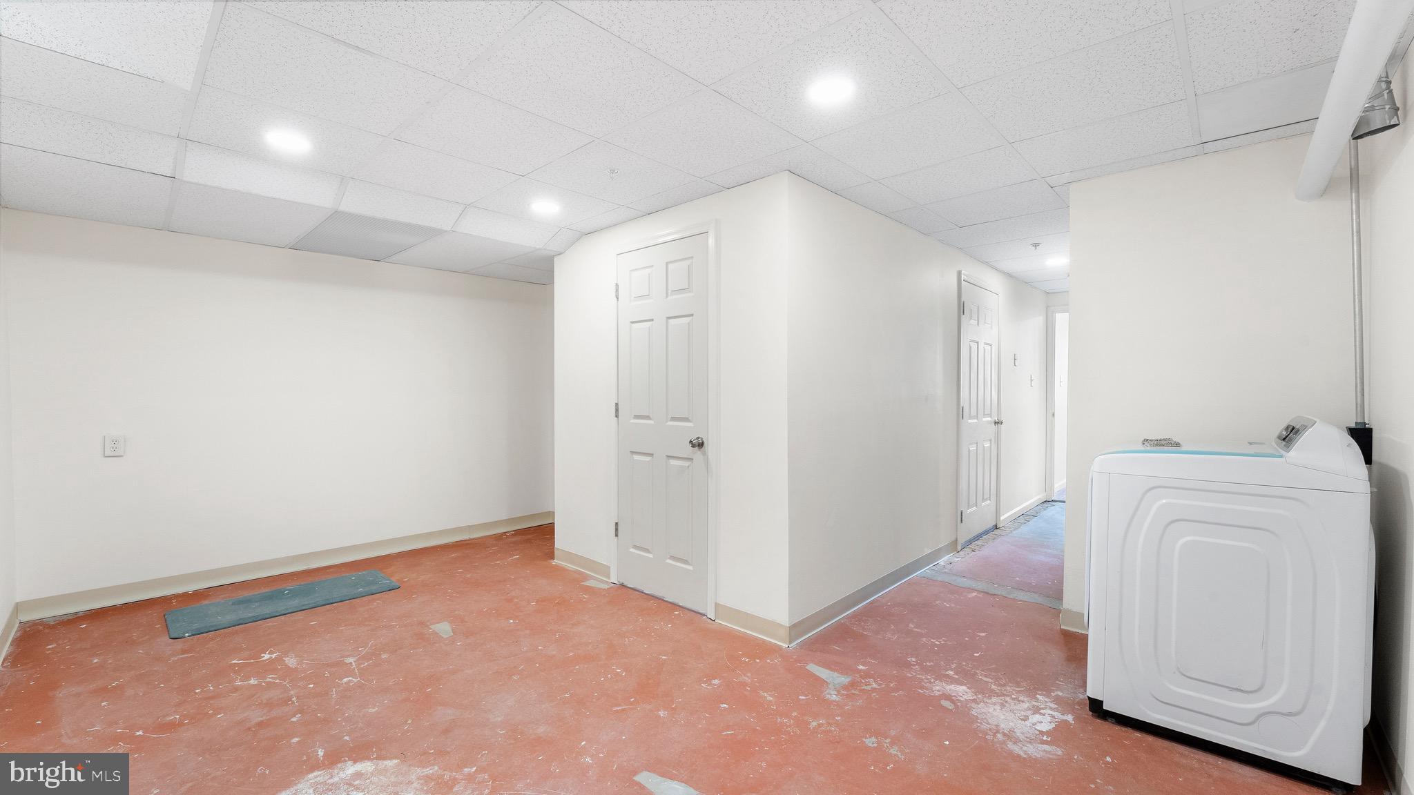 WASHINGTON WOODS - Residential