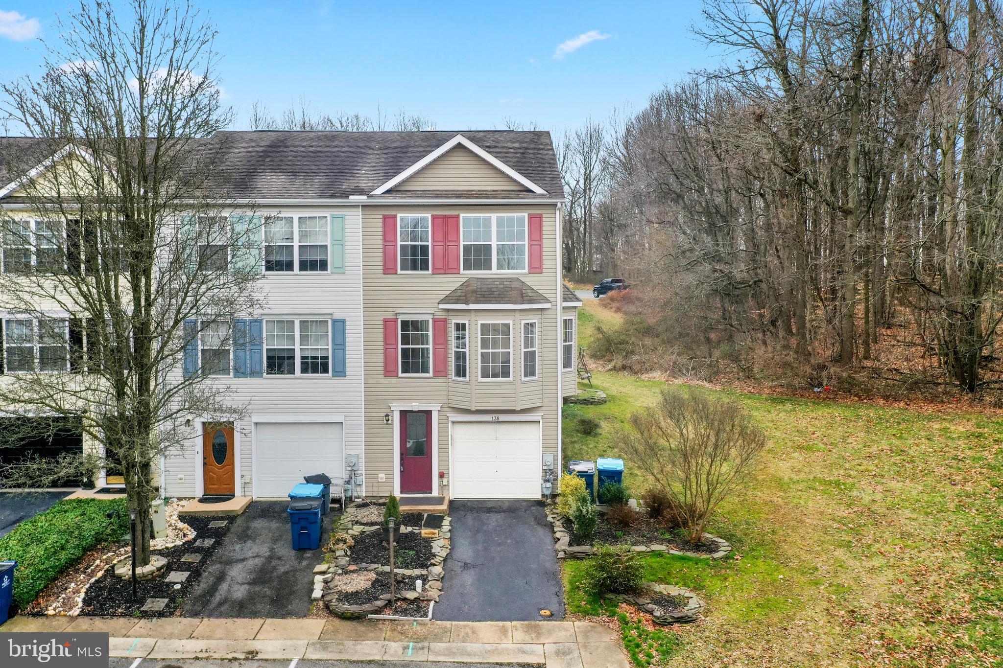 WASHINGTON WOODS - Residential