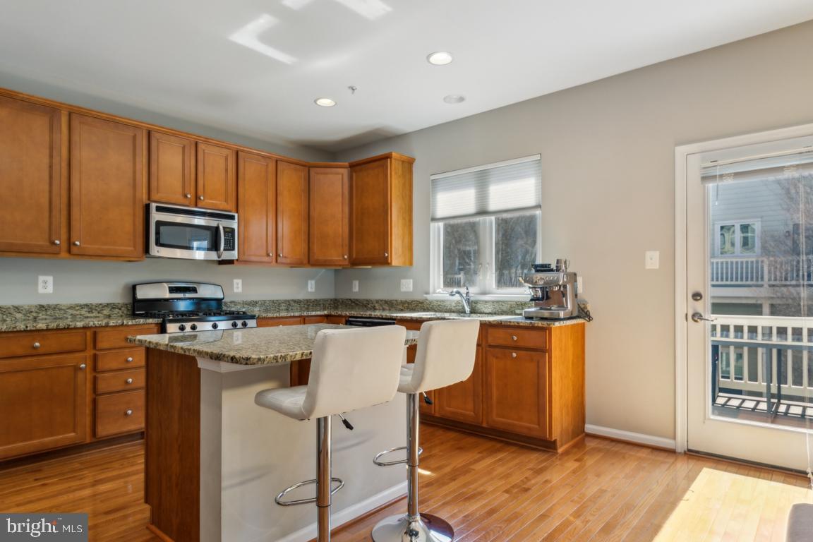 POINTE AT ARUNDEL PRESERVES - Residential Lease