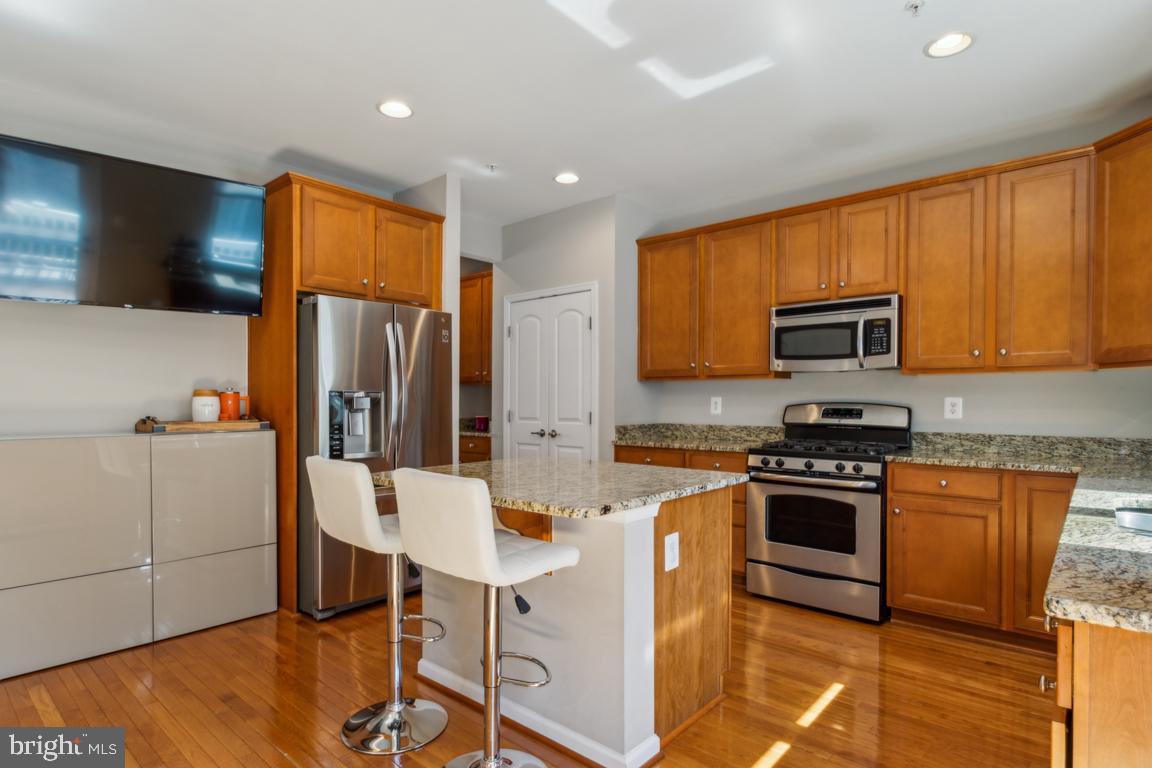 POINTE AT ARUNDEL PRESERVES - Residential Lease