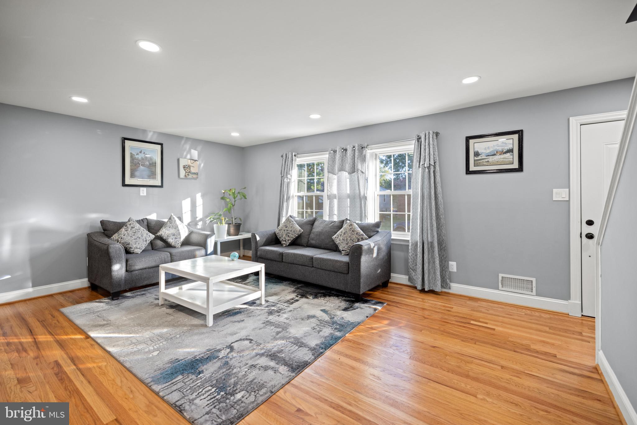 FAIRLAWN - Residential