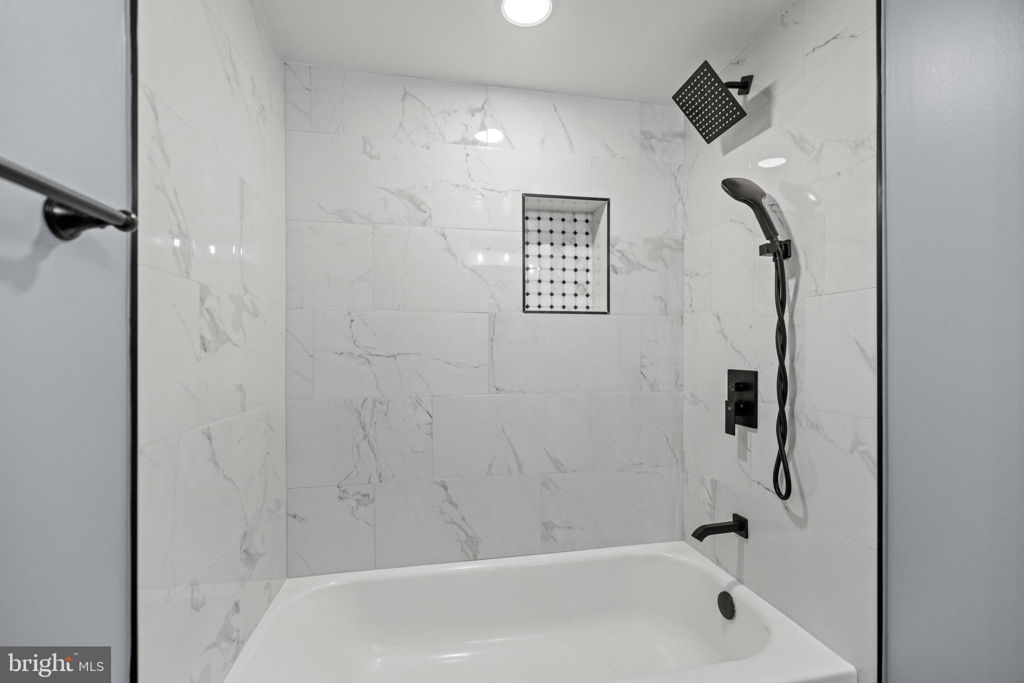 FAIRLAWN - Residential