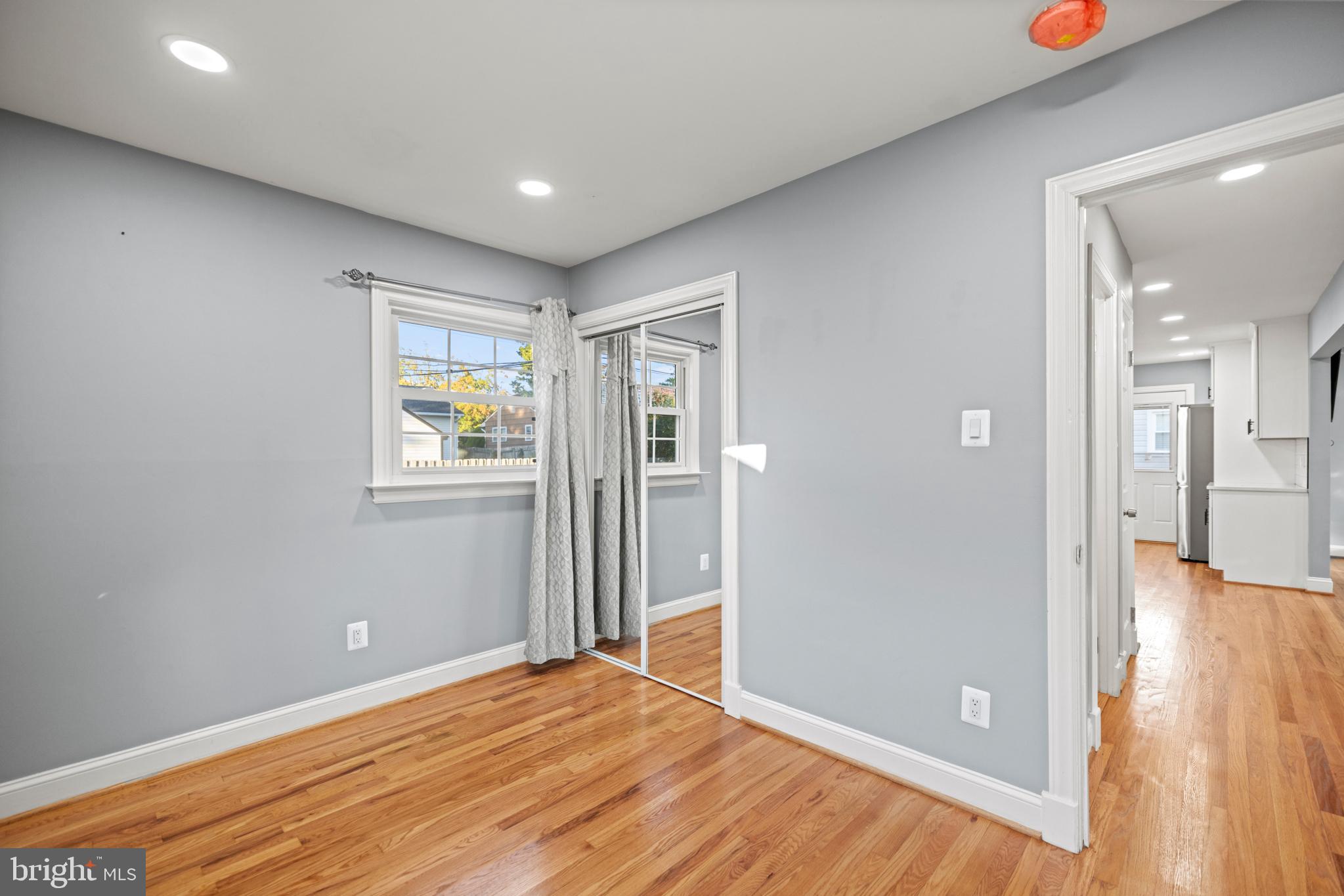 FAIRLAWN - Residential