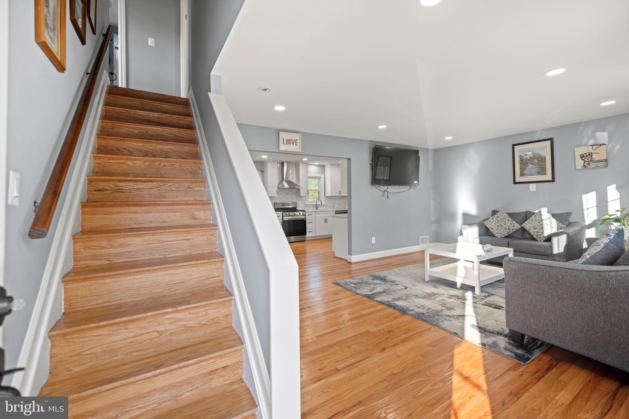 FAIRLAWN - Residential