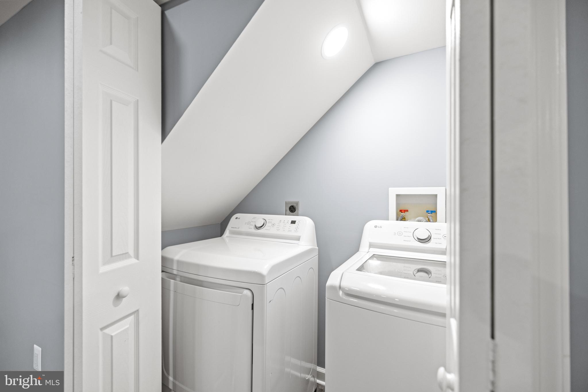 FAIRLAWN - Residential