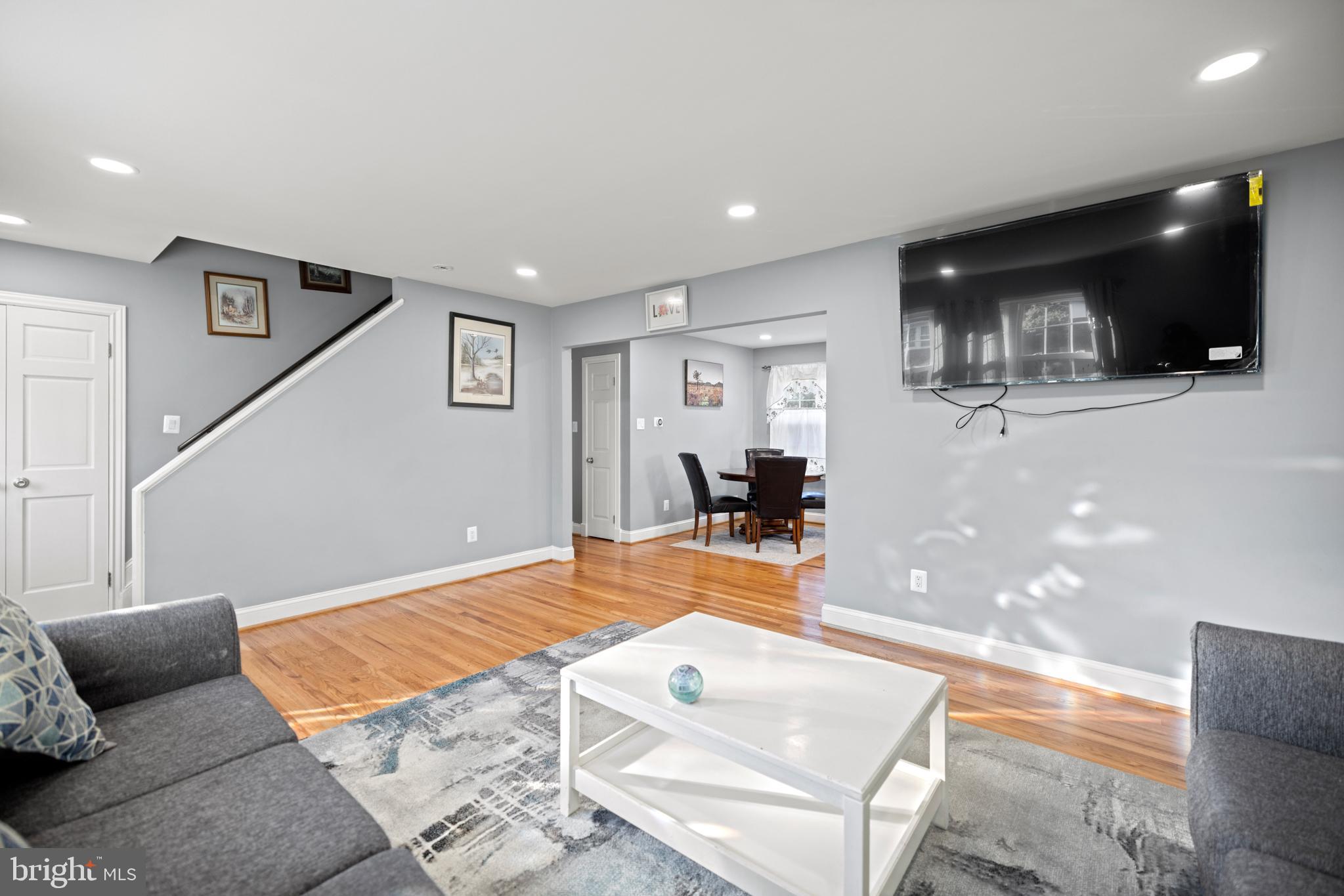 FAIRLAWN - Residential