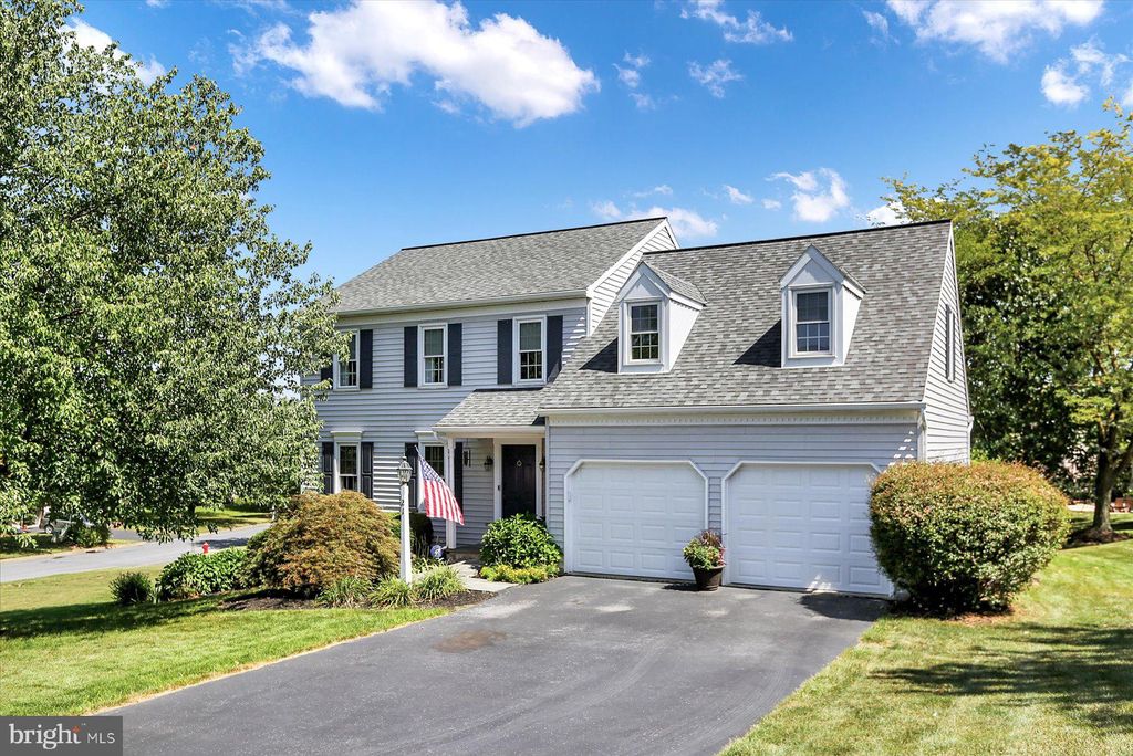 Photo of 21 ROUND HOUSE DR, LITITZ, PA 17543 (MLS # PALA2040360)