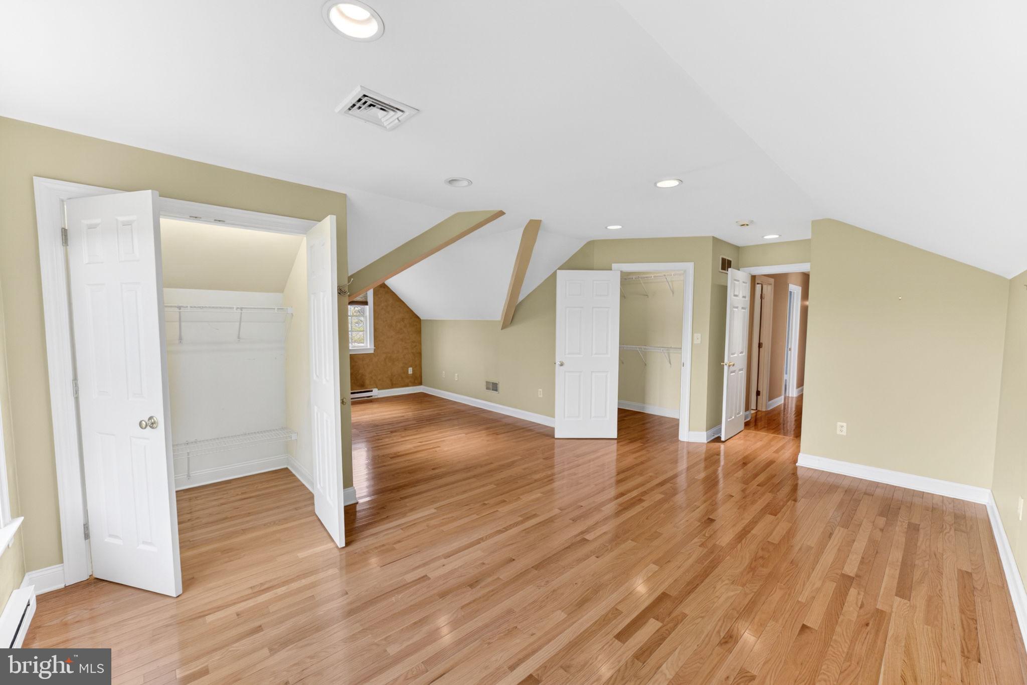 BROADHEAD MANOR - Residential