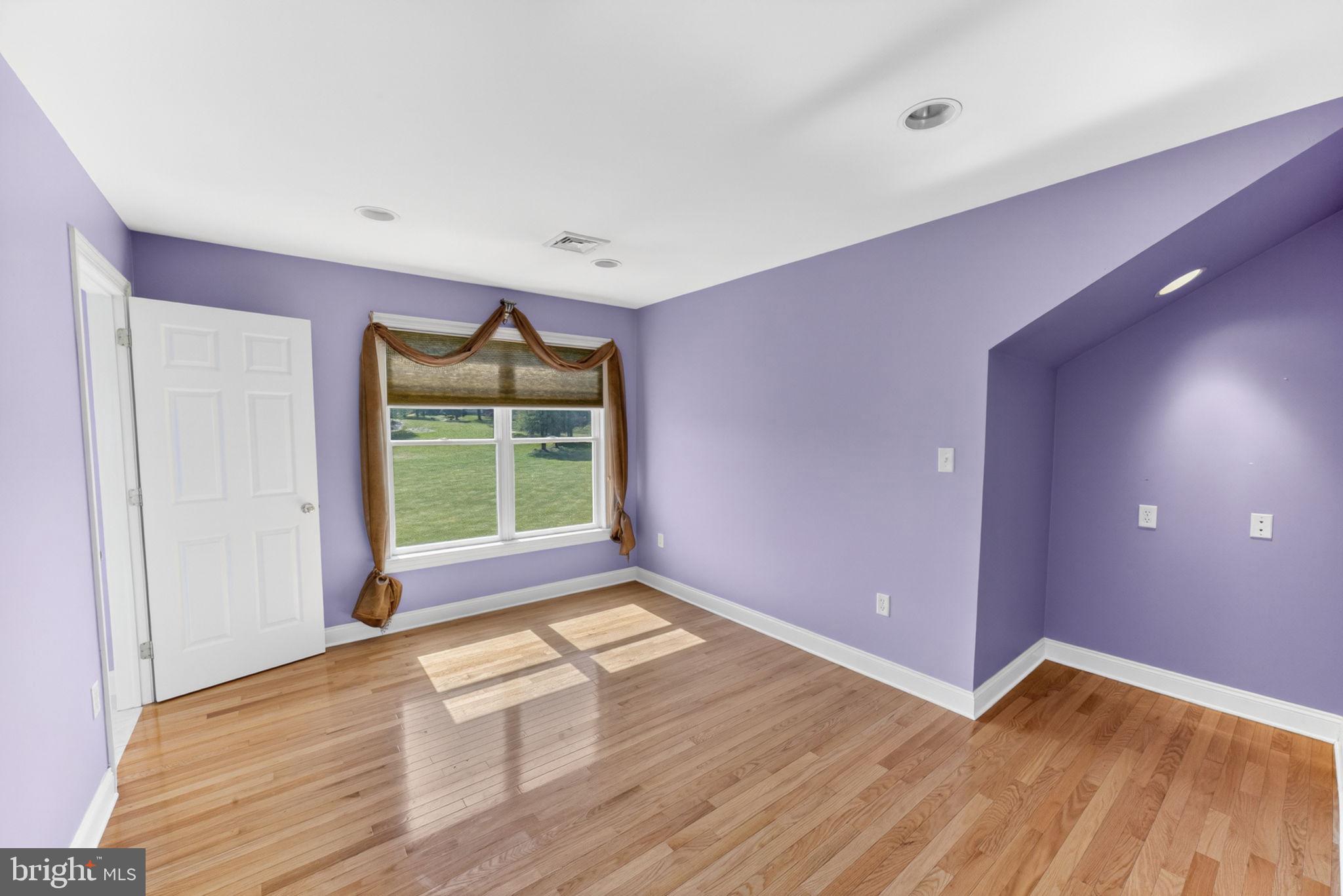 BROADHEAD MANOR - Residential