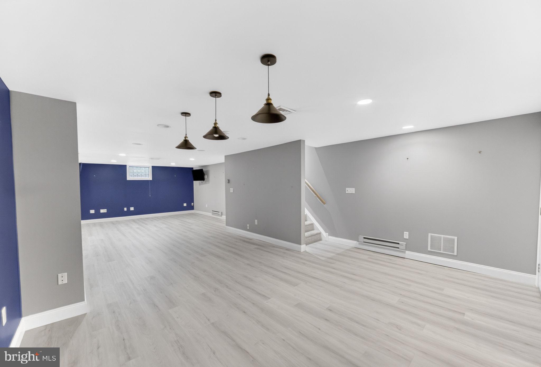 BROADHEAD MANOR - Residential