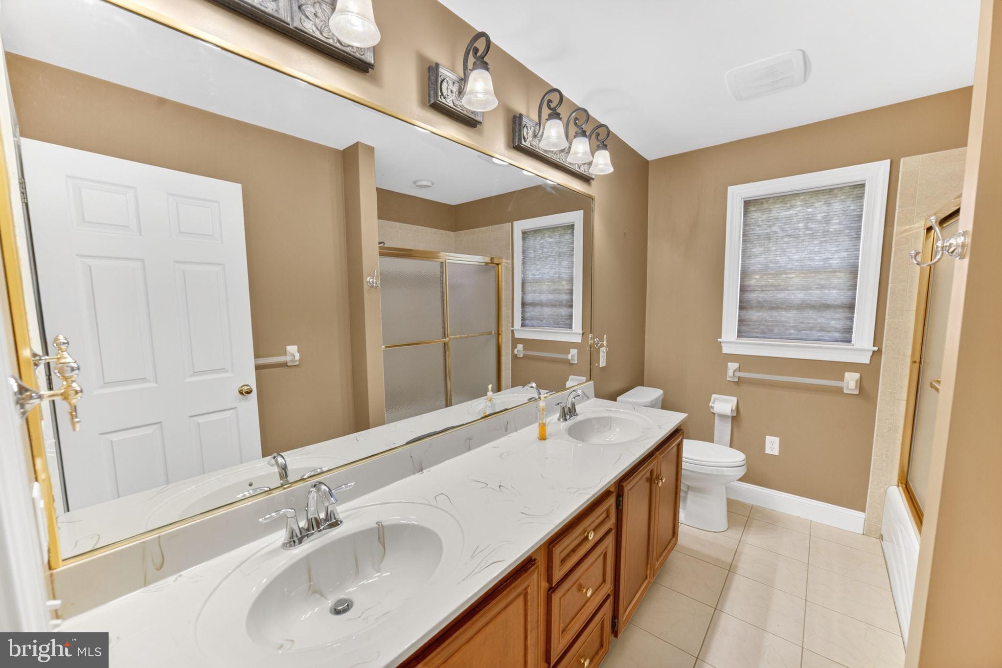 BROADHEAD MANOR - Residential