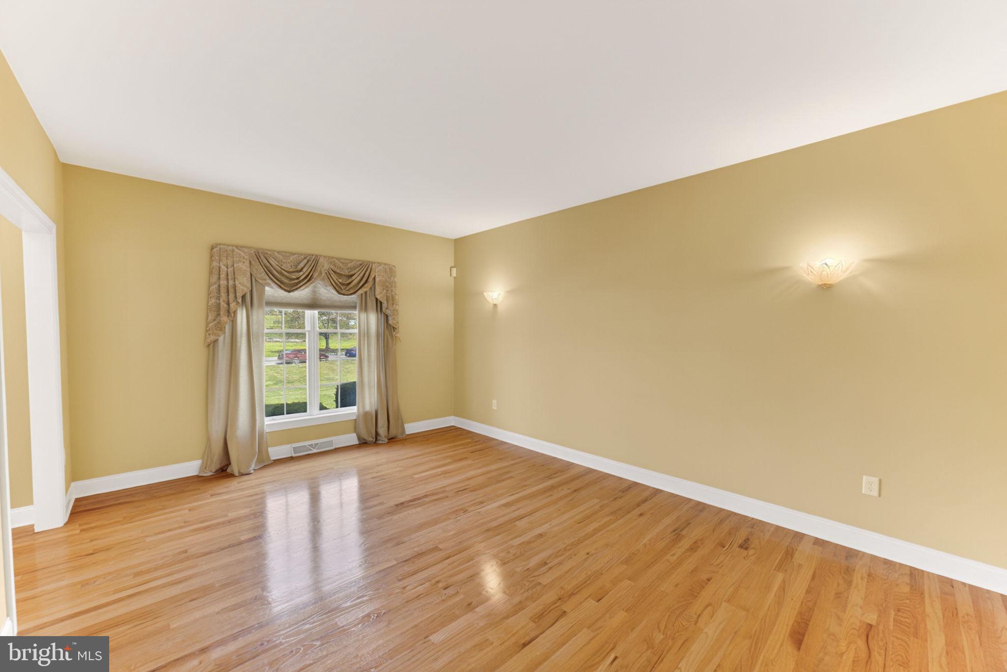 BROADHEAD MANOR - Residential