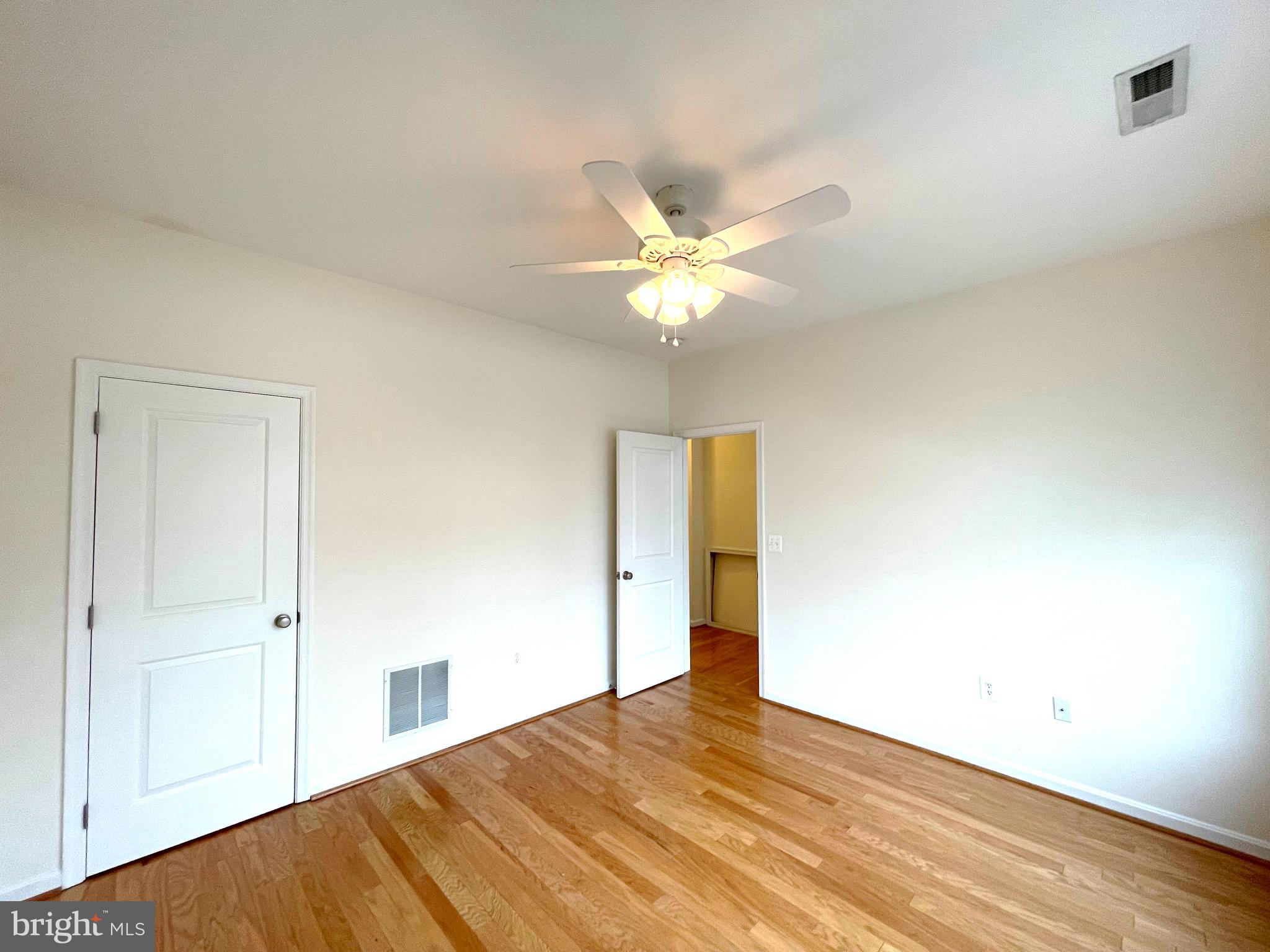 THE VILLAGES OF STEEPLECHASE - Residential Lease