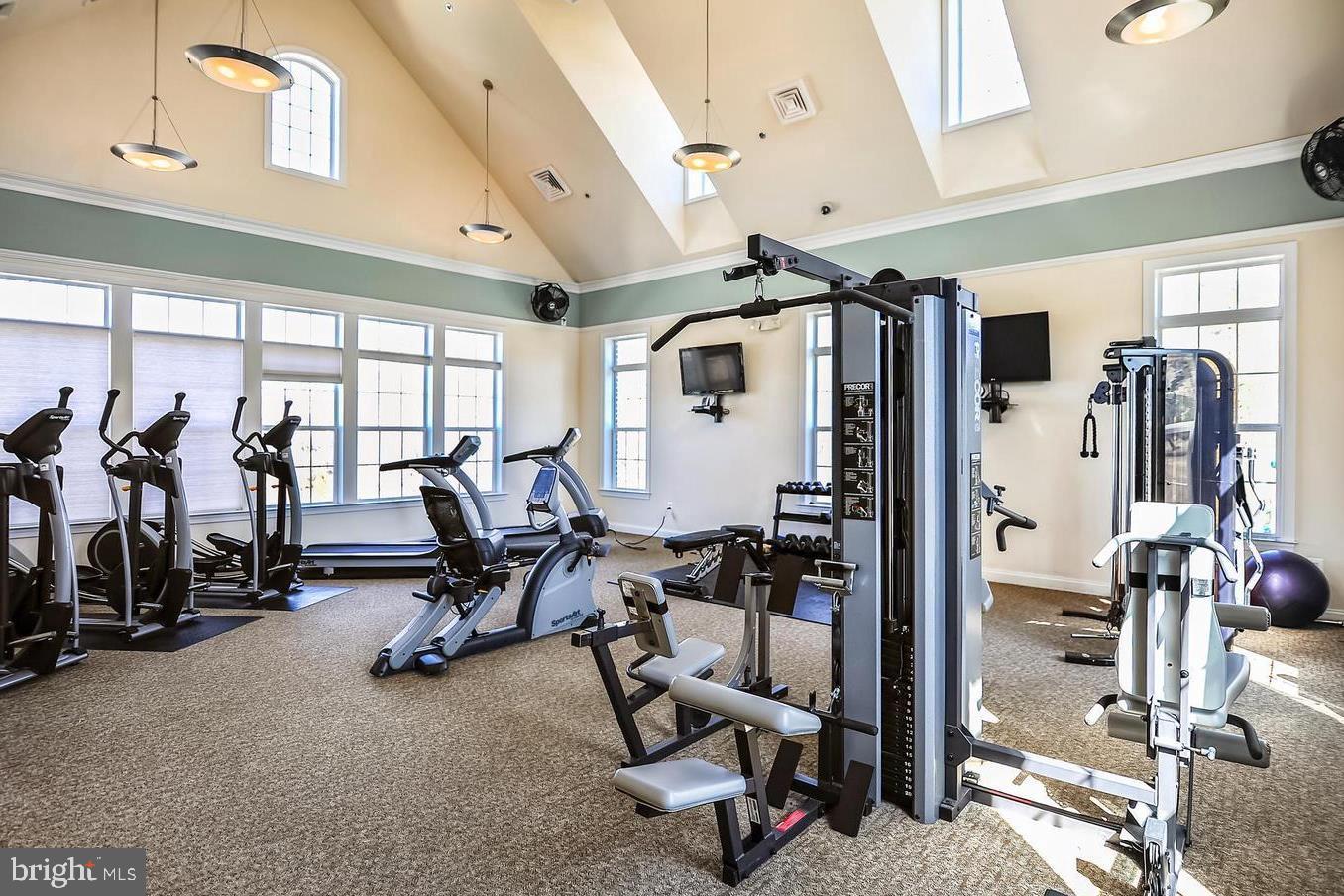 THE VILLAGES OF STEEPLECHASE - Residential Lease