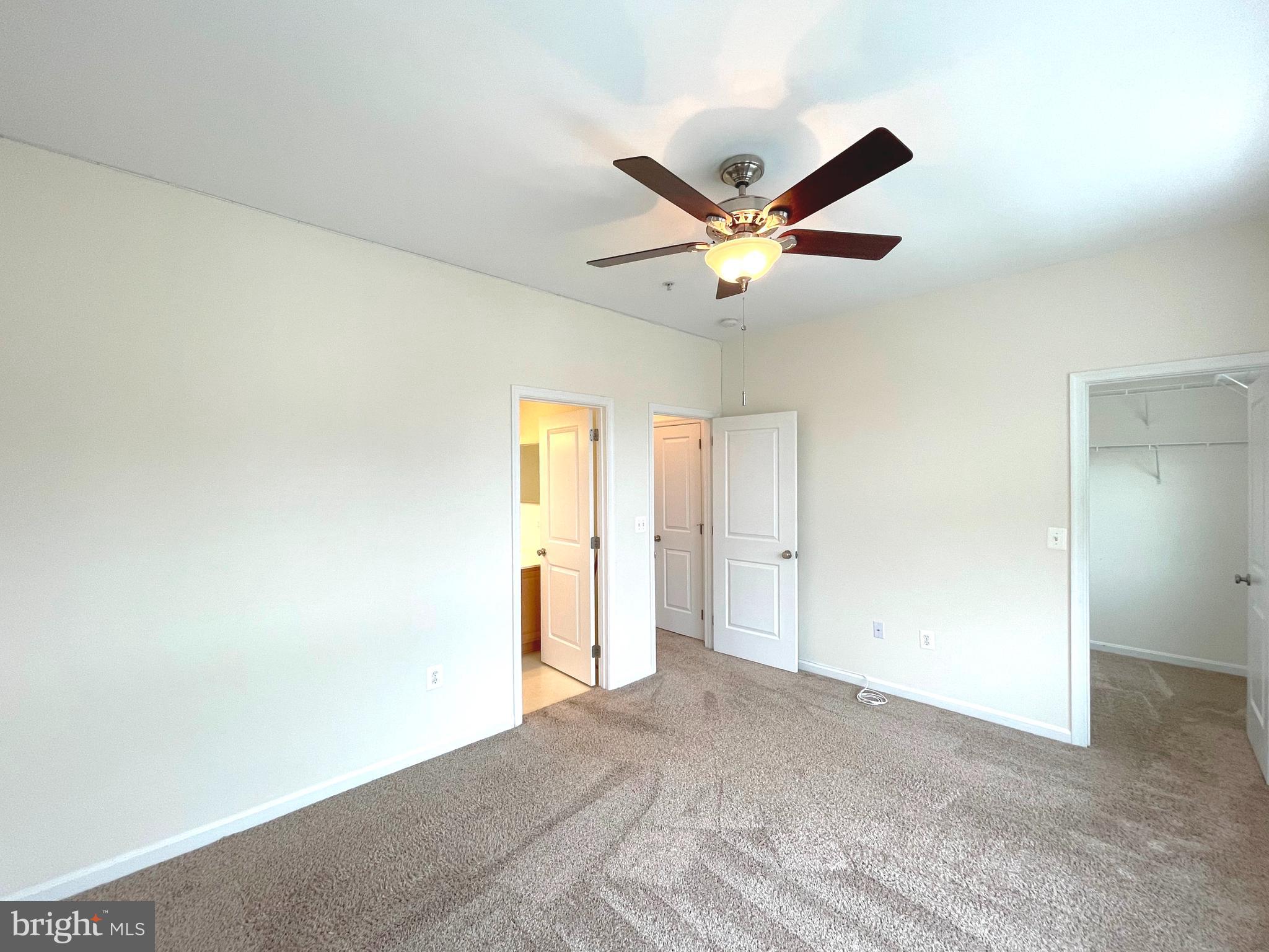 THE VILLAGES OF STEEPLECHASE - Residential Lease