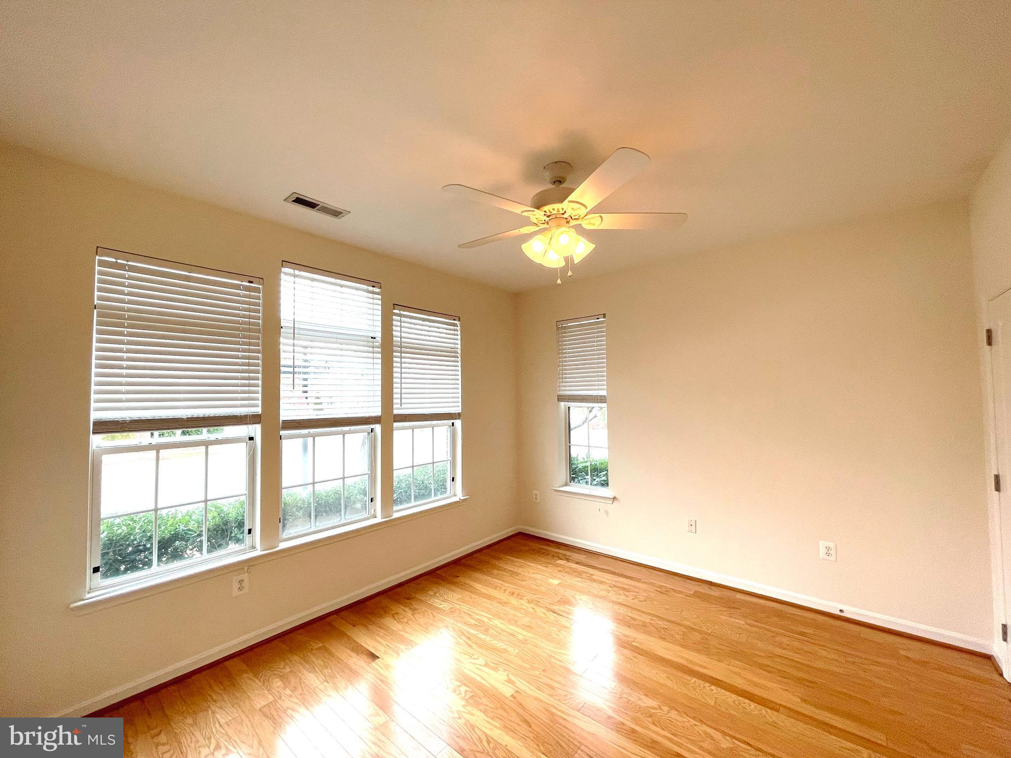 THE VILLAGES OF STEEPLECHASE - Residential Lease