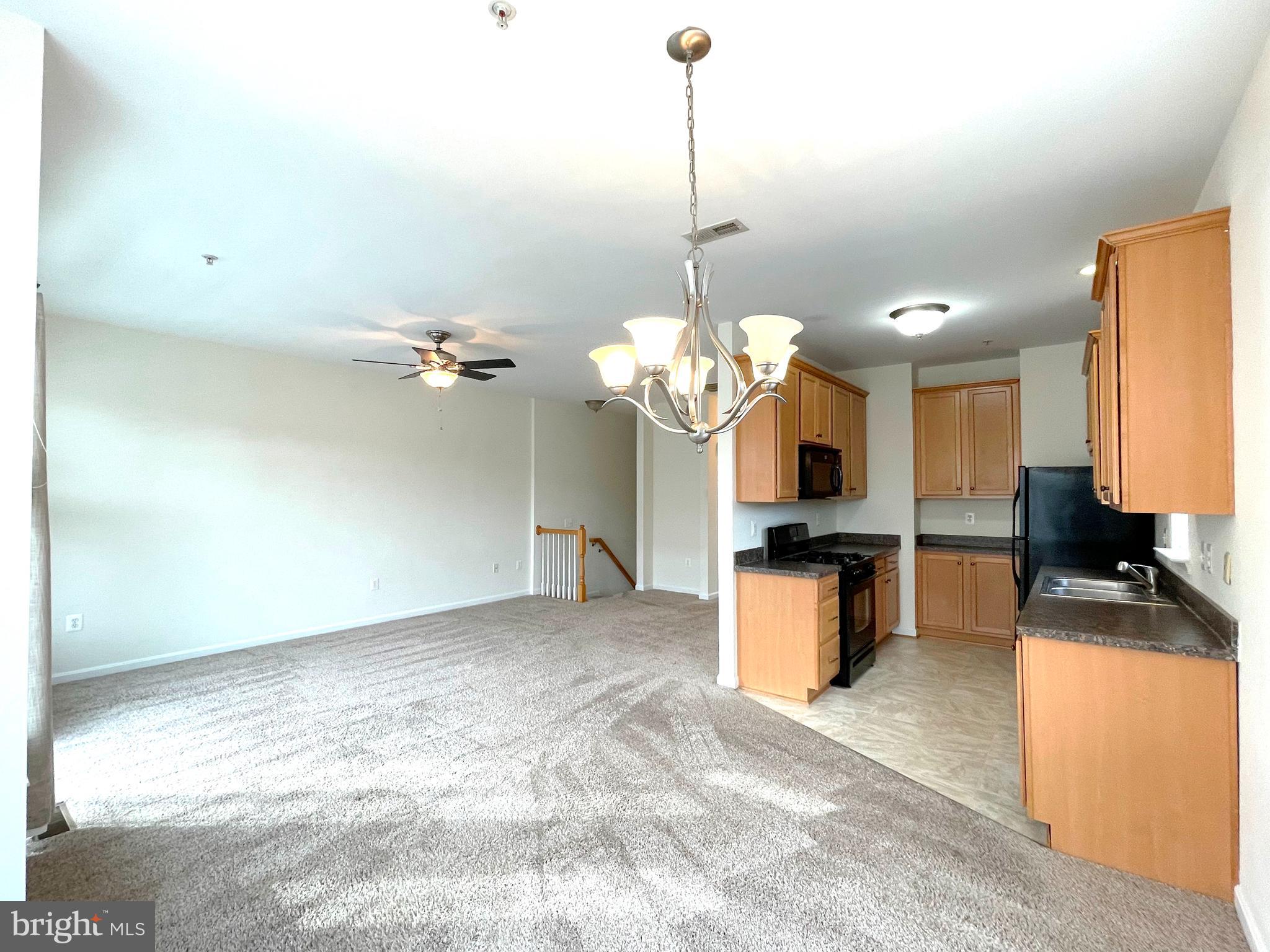 THE VILLAGES OF STEEPLECHASE - Residential Lease