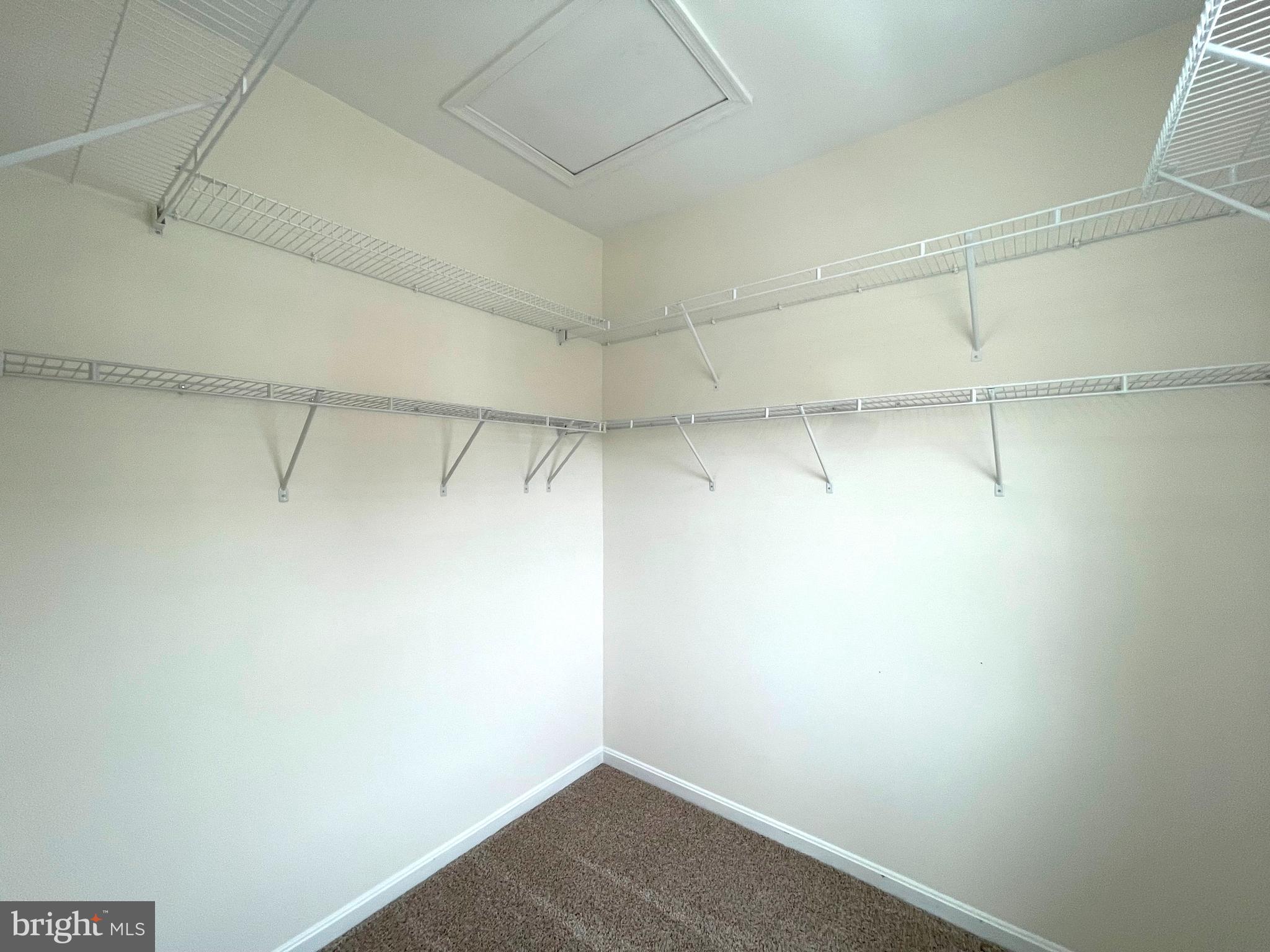 THE VILLAGES OF STEEPLECHASE - Residential Lease