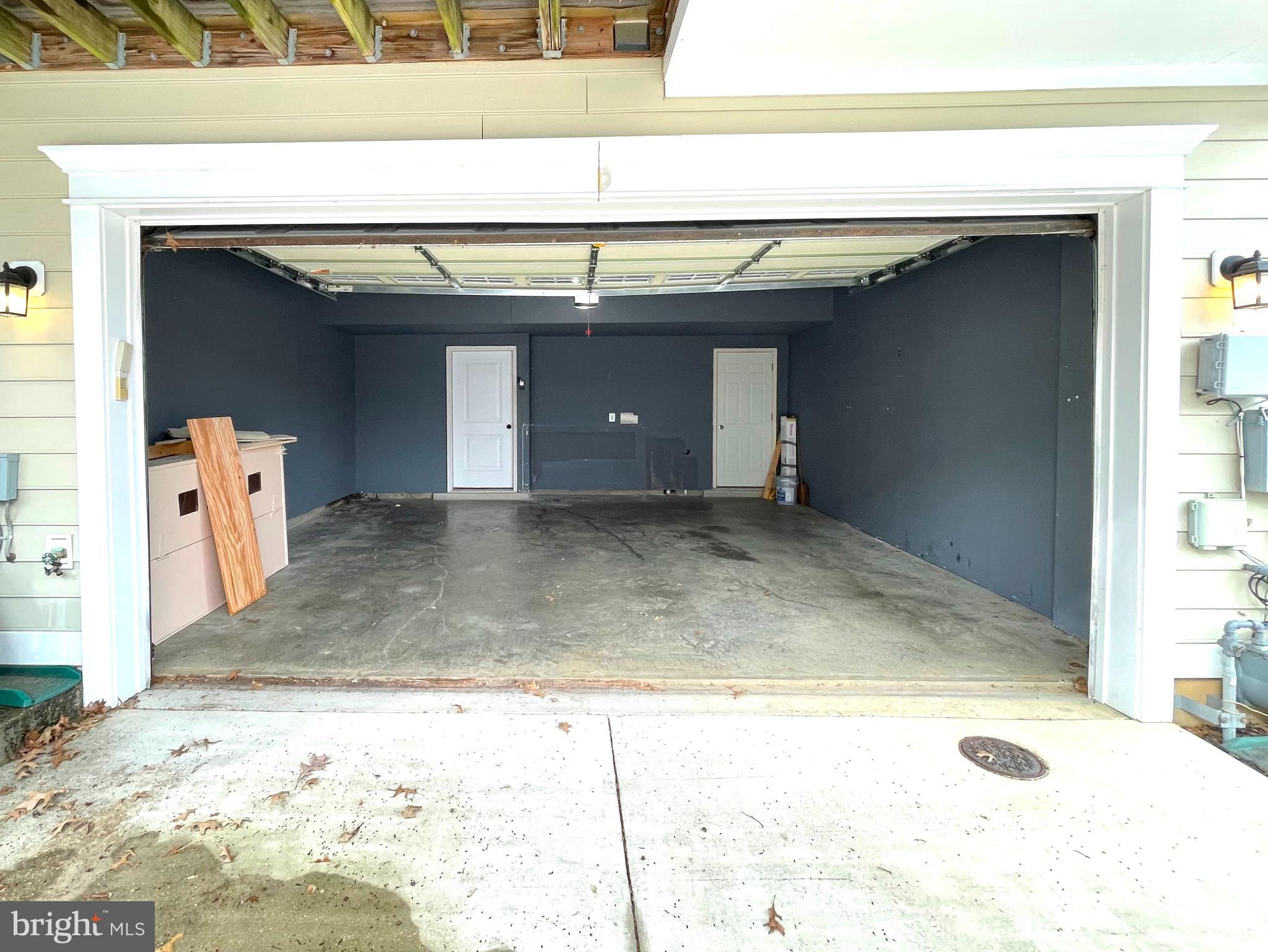 THE VILLAGES OF STEEPLECHASE - Residential Lease