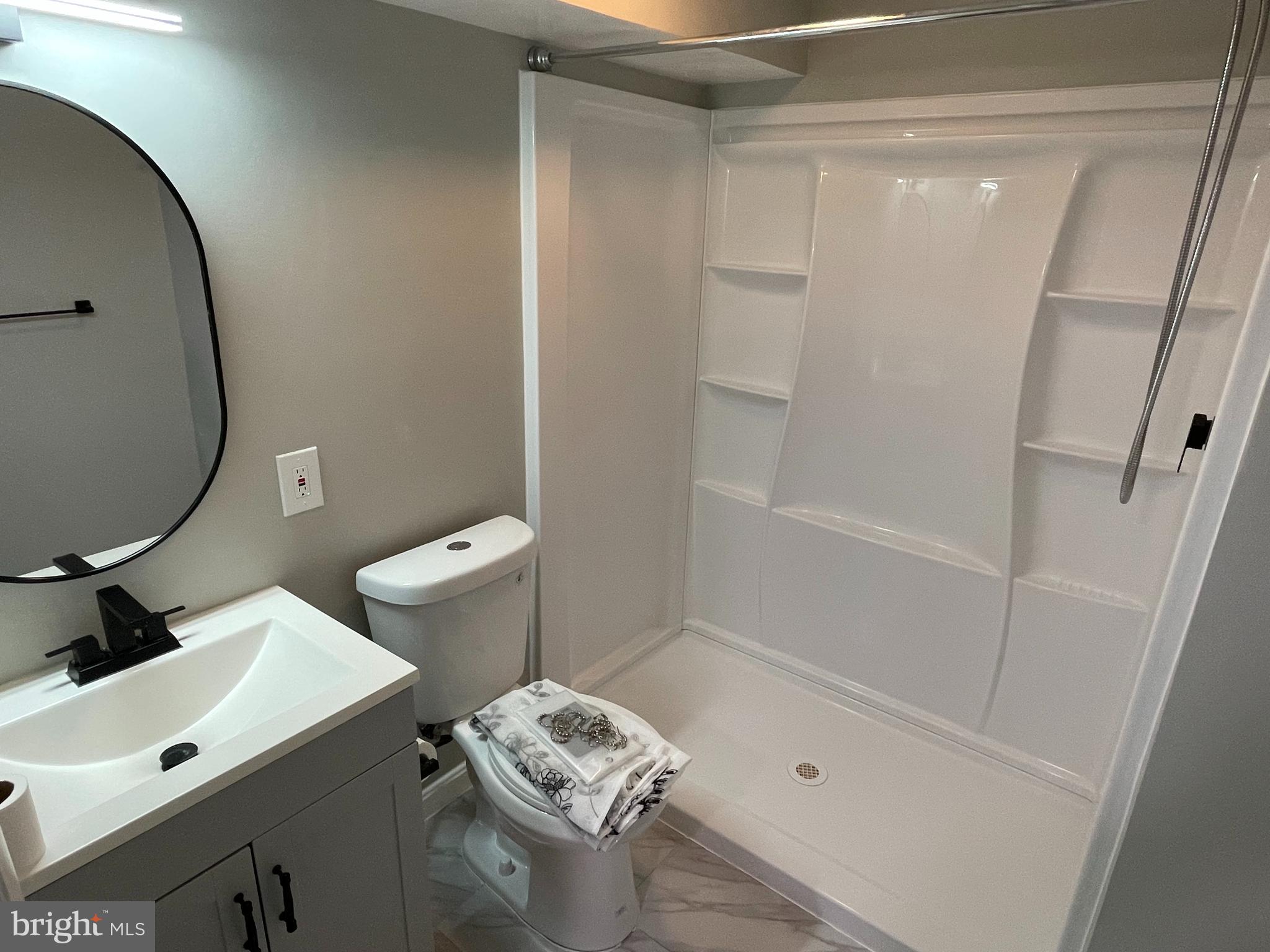 OWEN BROWN ESTATES - Residential Lease