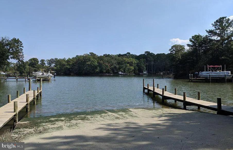 CABIN POINT / GLEBE HARBOR - Residential