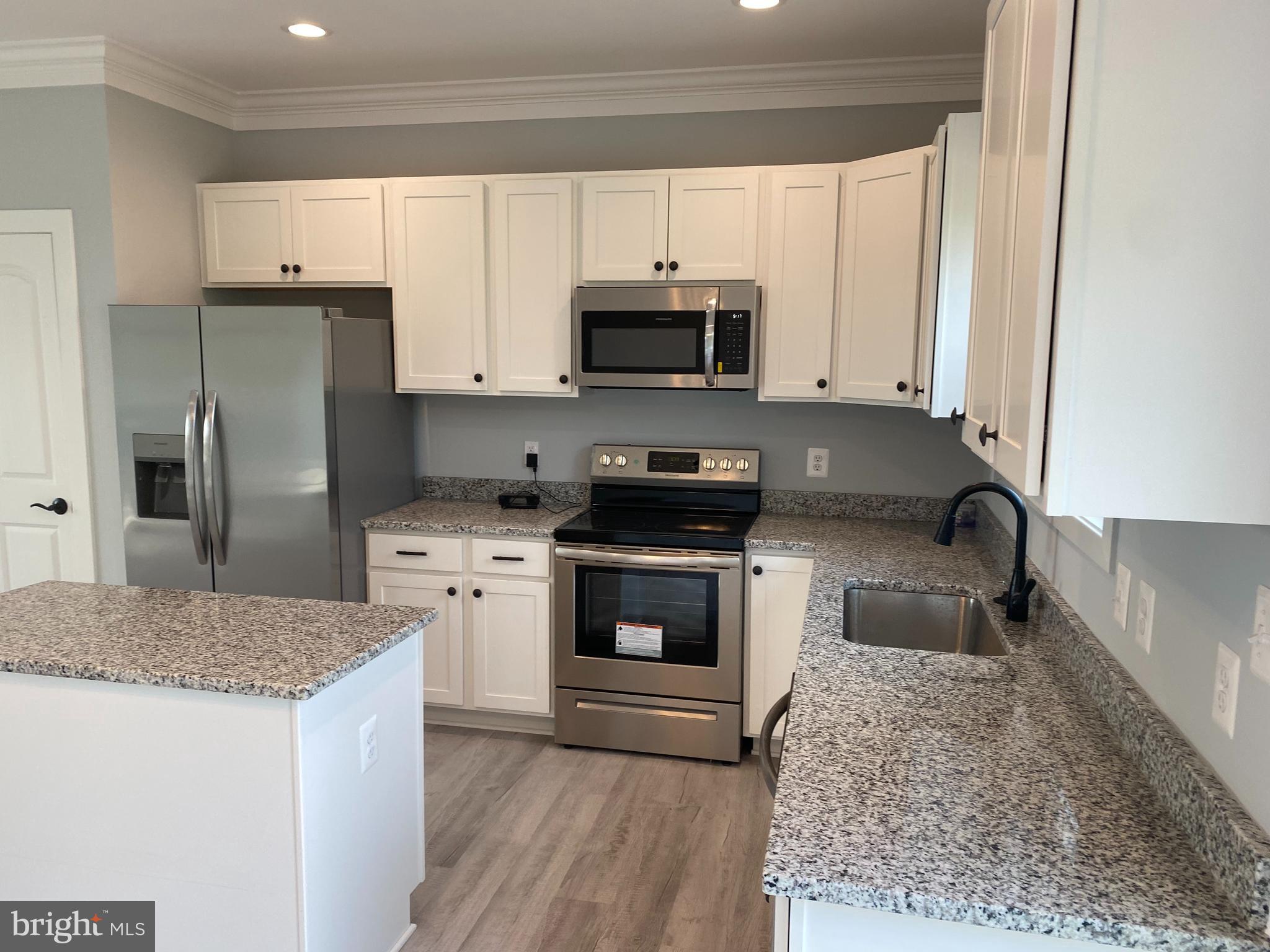 CABIN POINT / GLEBE HARBOR - Residential