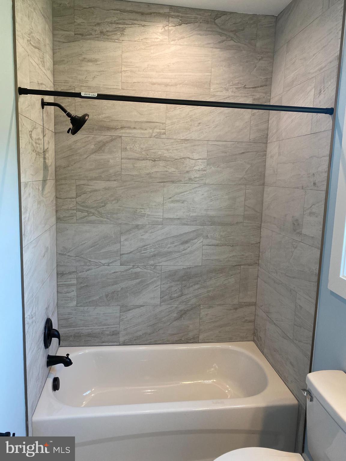 CABIN POINT / GLEBE HARBOR - Residential