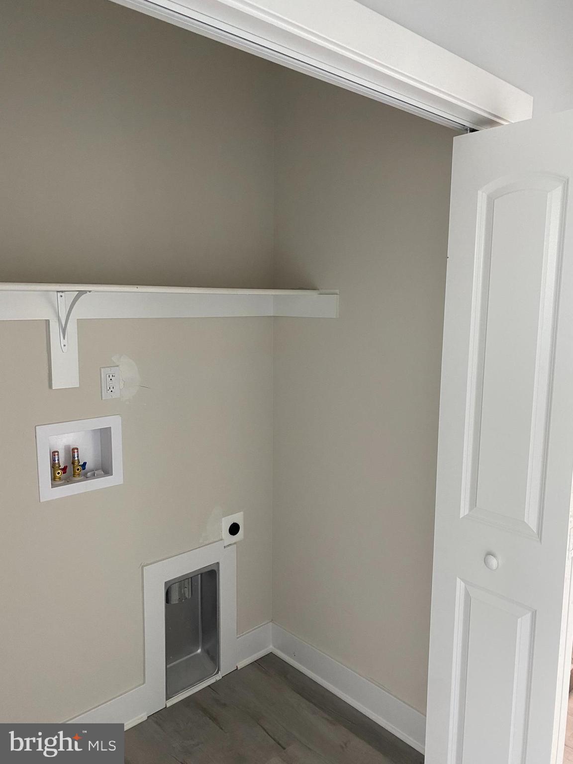 CABIN POINT / GLEBE HARBOR - Residential