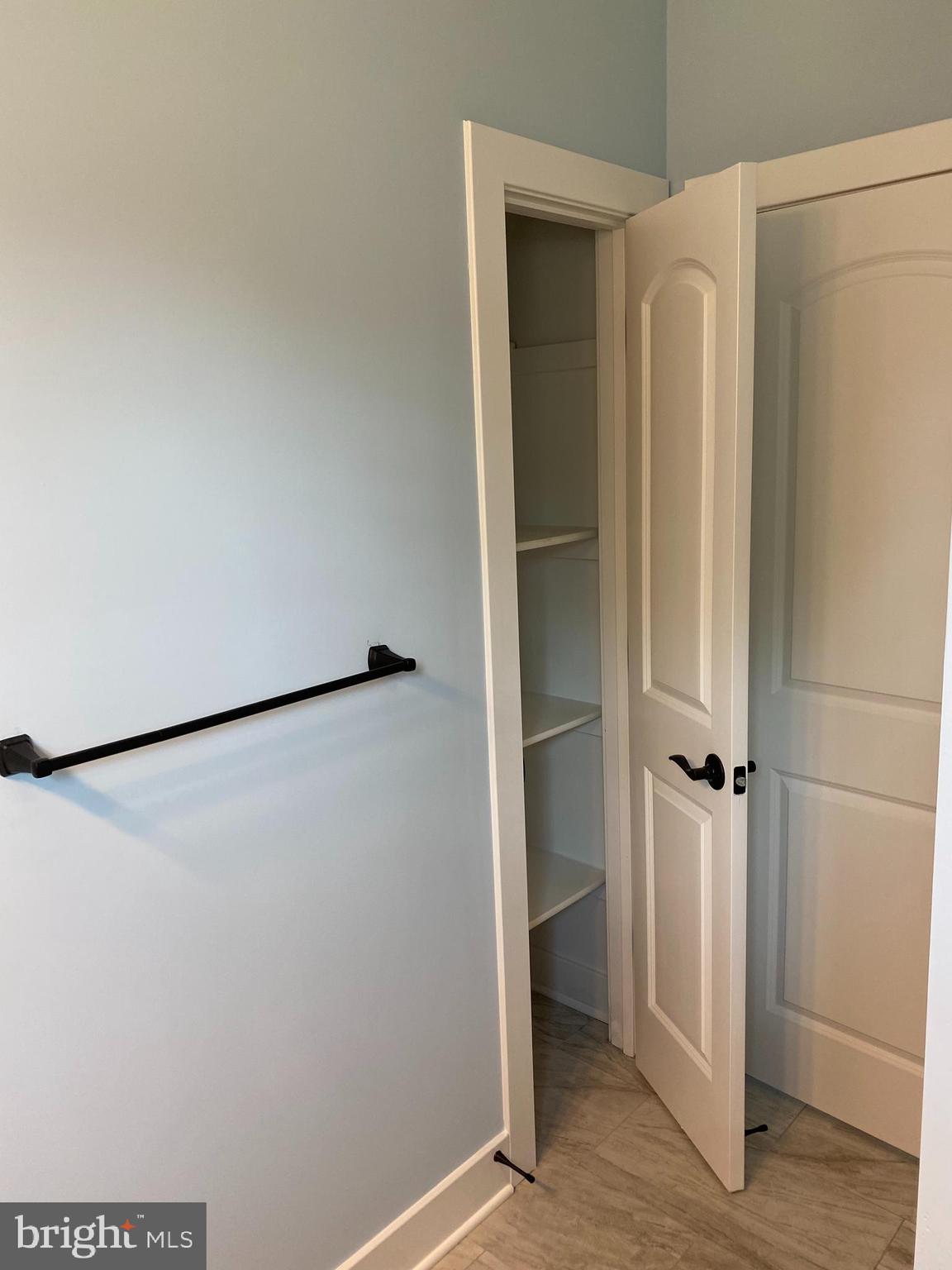 CABIN POINT / GLEBE HARBOR - Residential