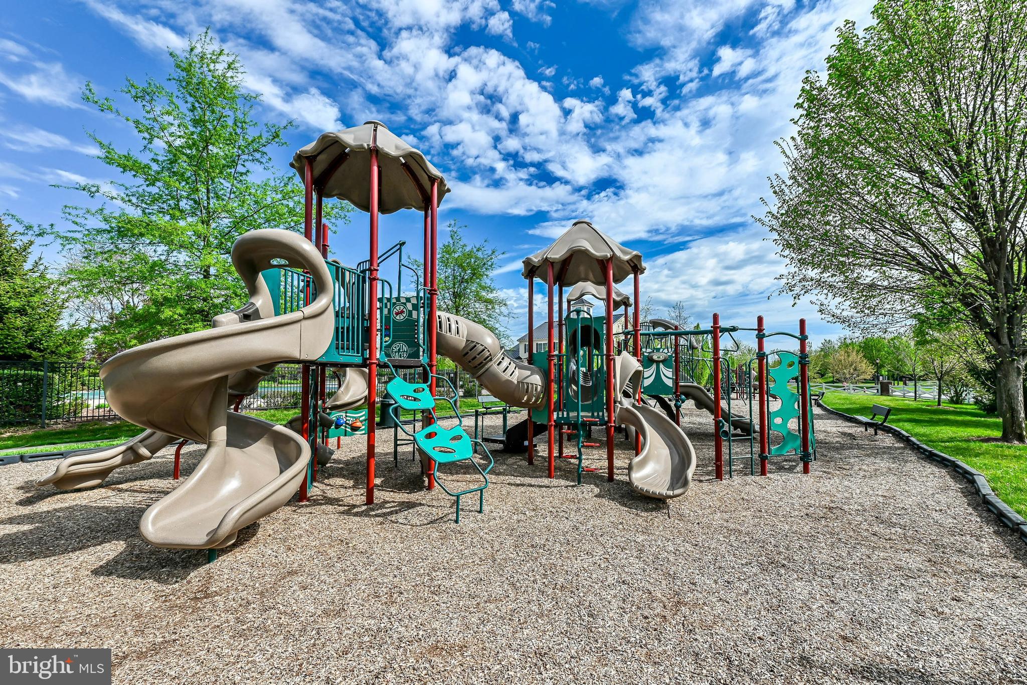 LENAH MILL - Residential