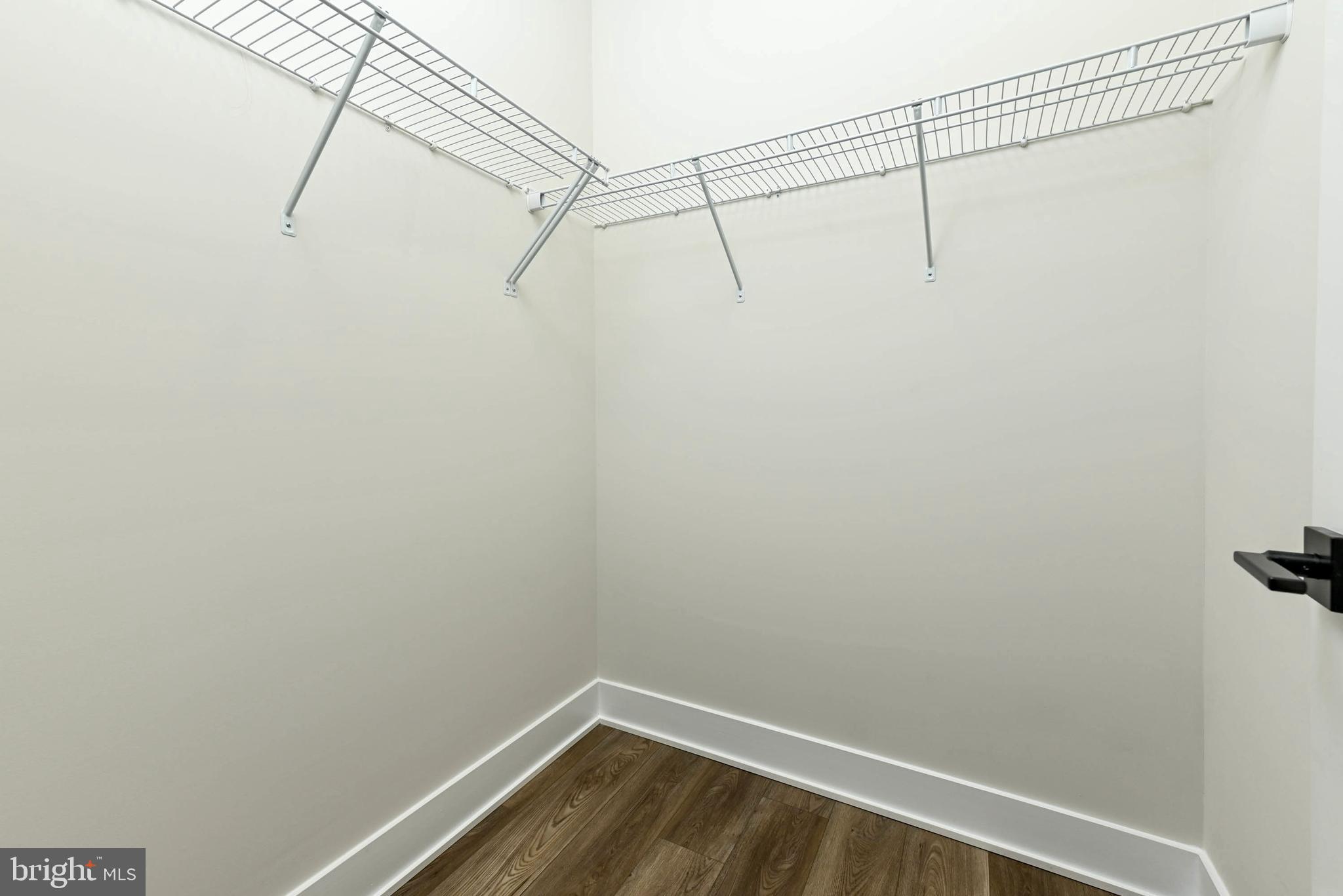 LENAH MILL - Residential