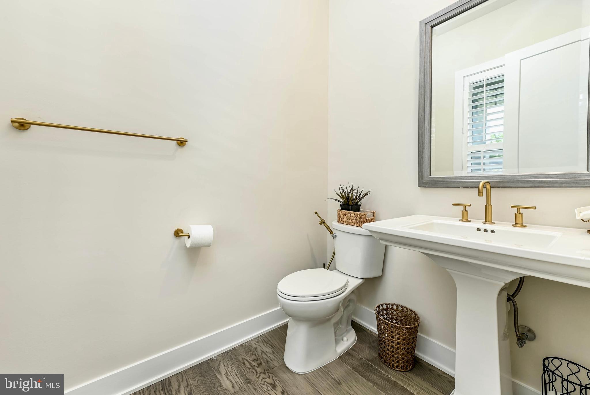 LENAH MILL - Residential