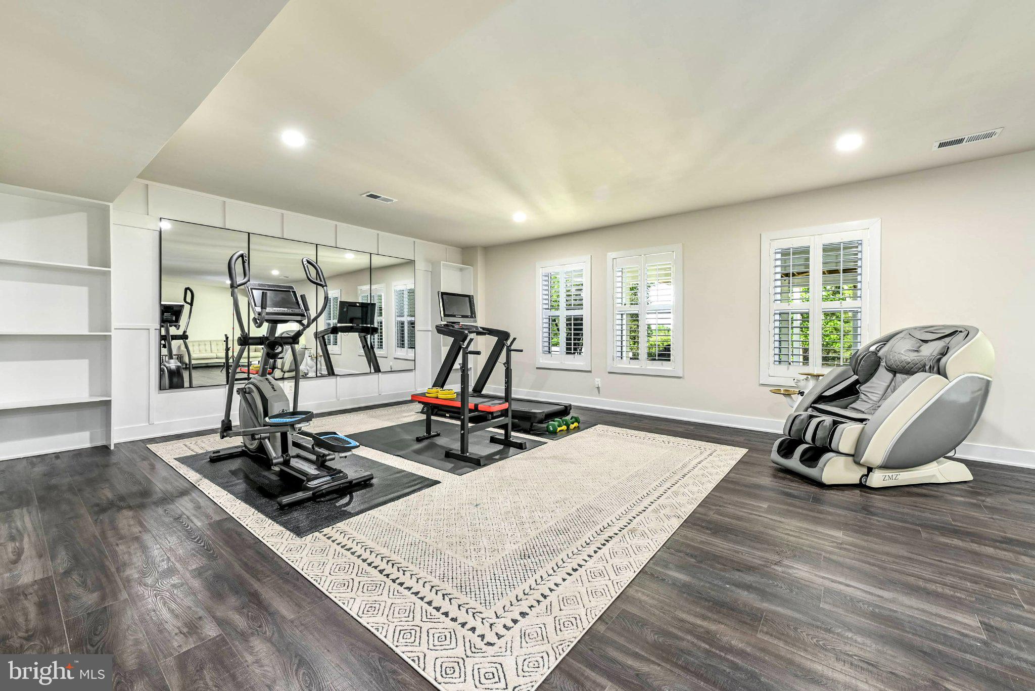 LENAH MILL - Residential