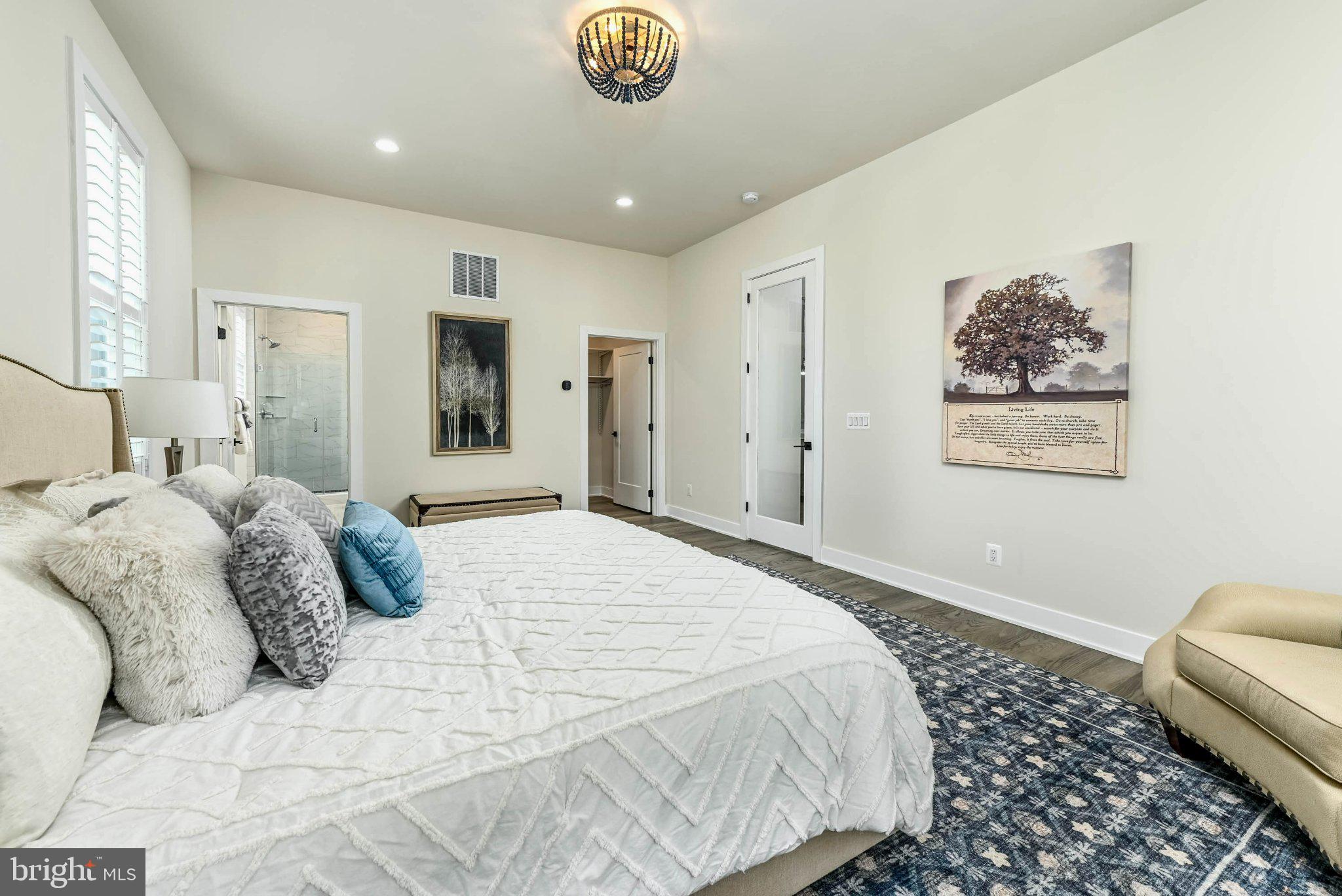 LENAH MILL - Residential