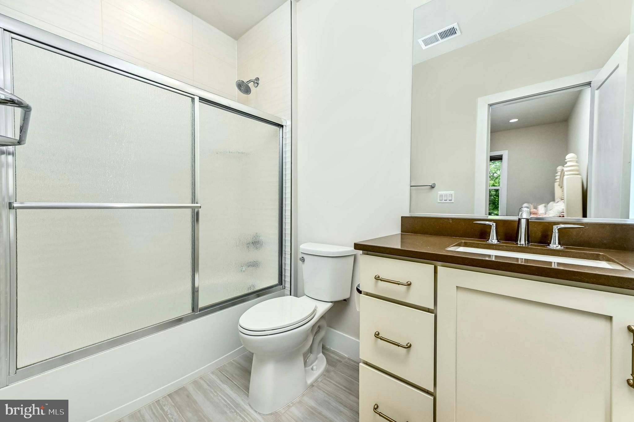 LENAH MILL - Residential