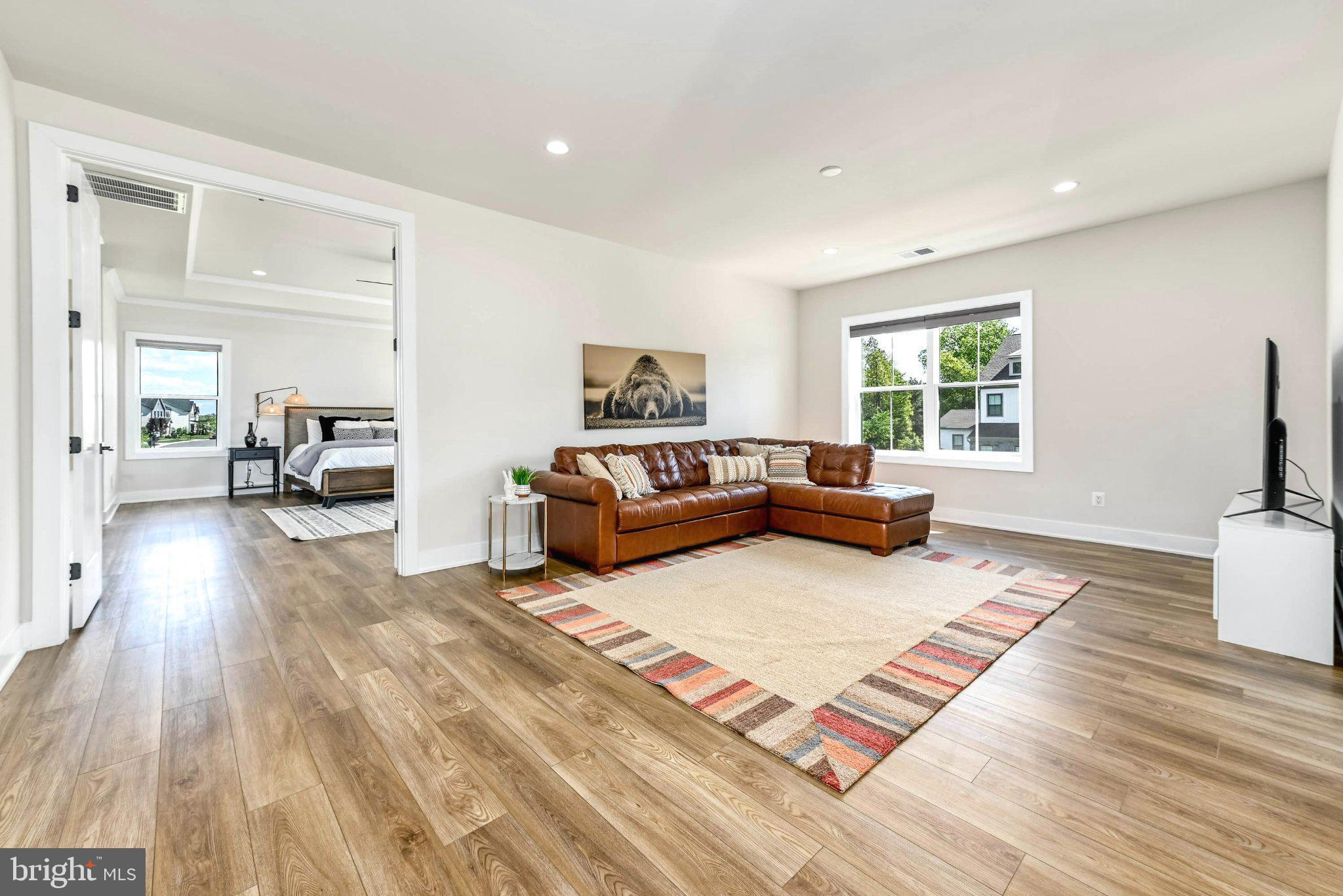 LENAH MILL - Residential