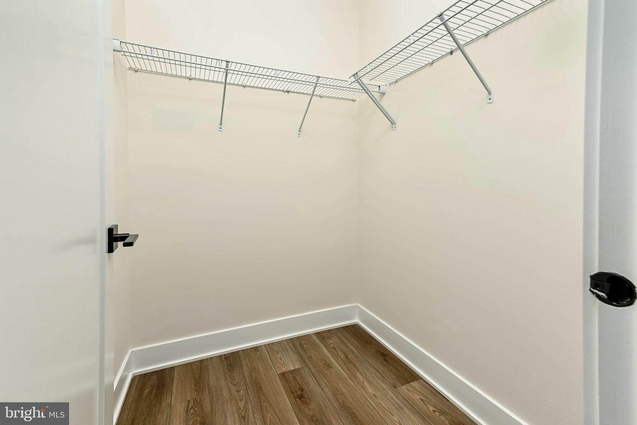 LENAH MILL - Residential