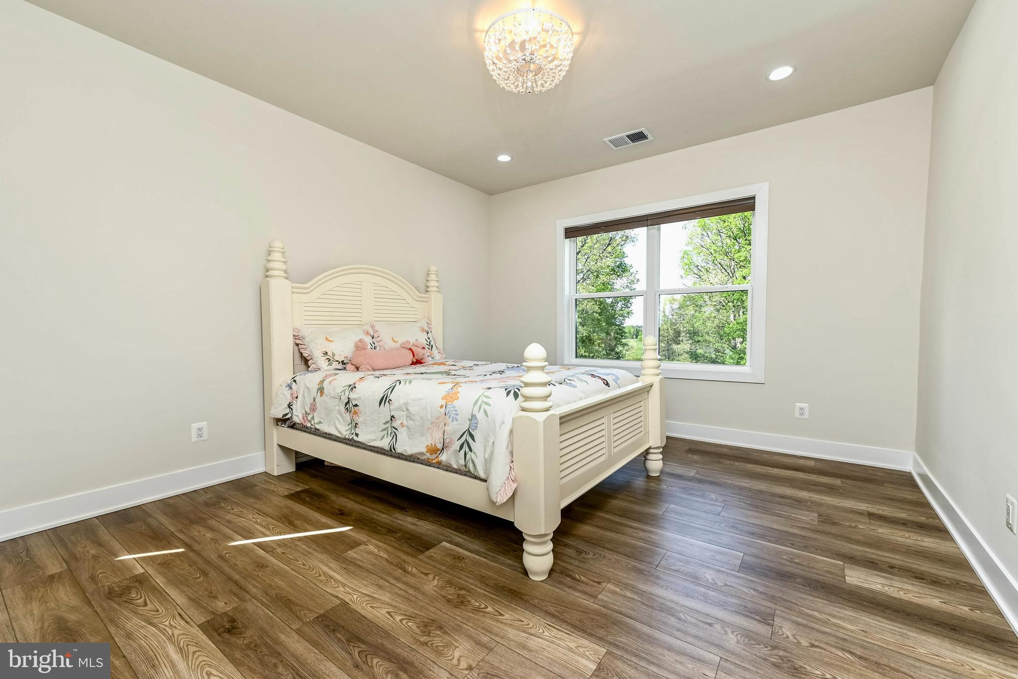 LENAH MILL - Residential