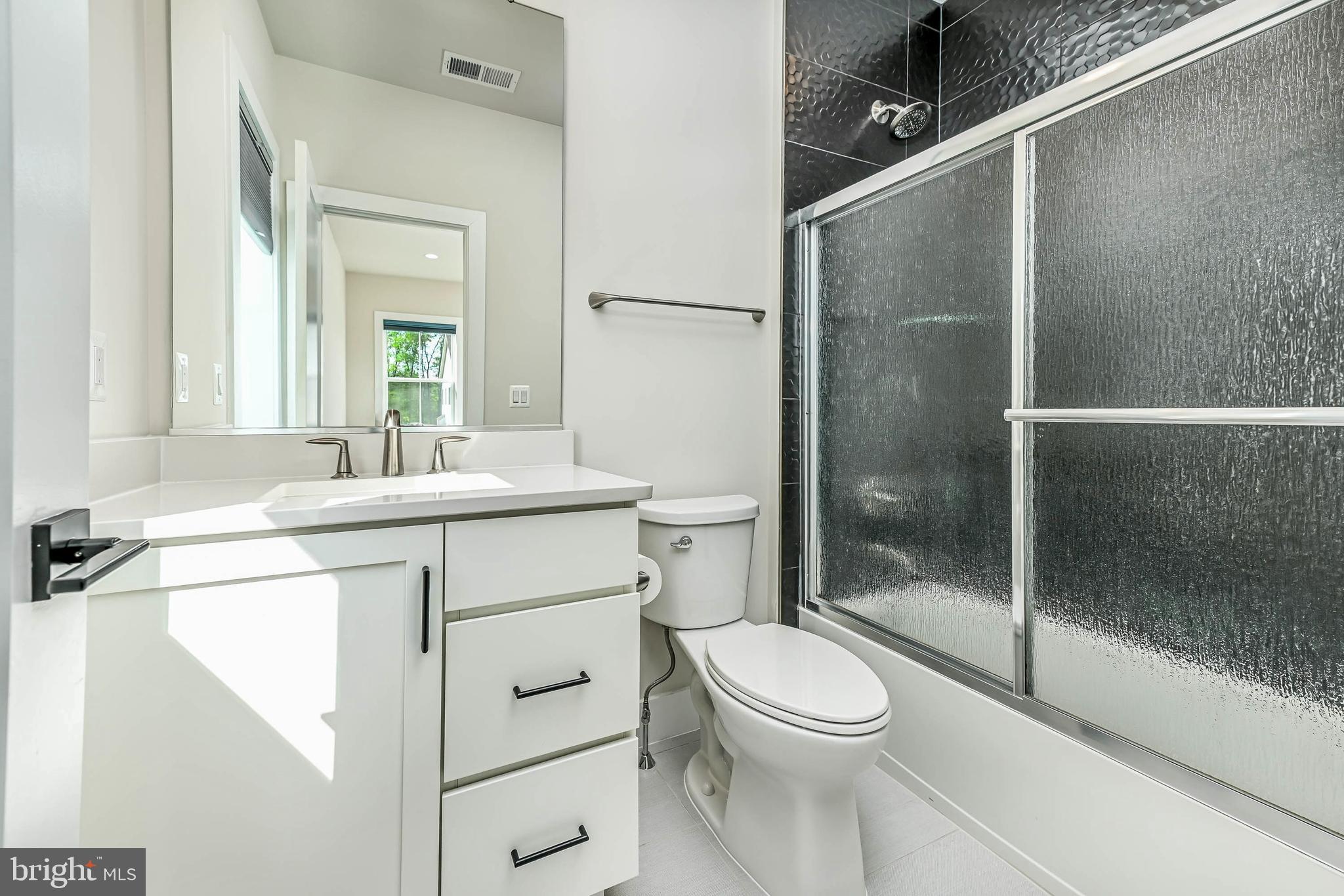 LENAH MILL - Residential