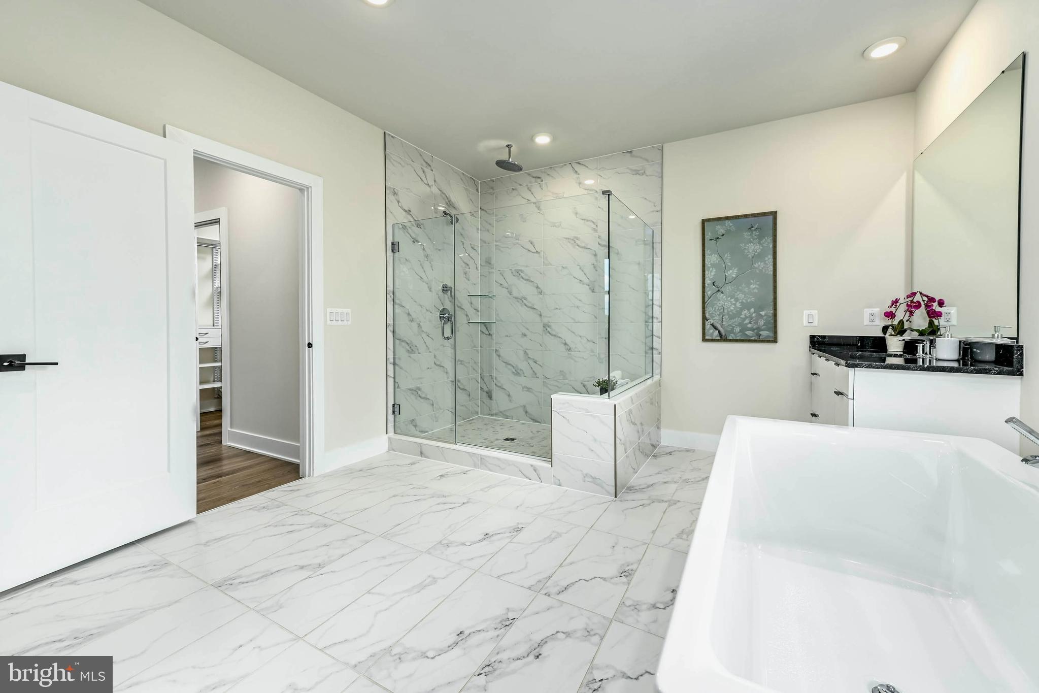 LENAH MILL - Residential