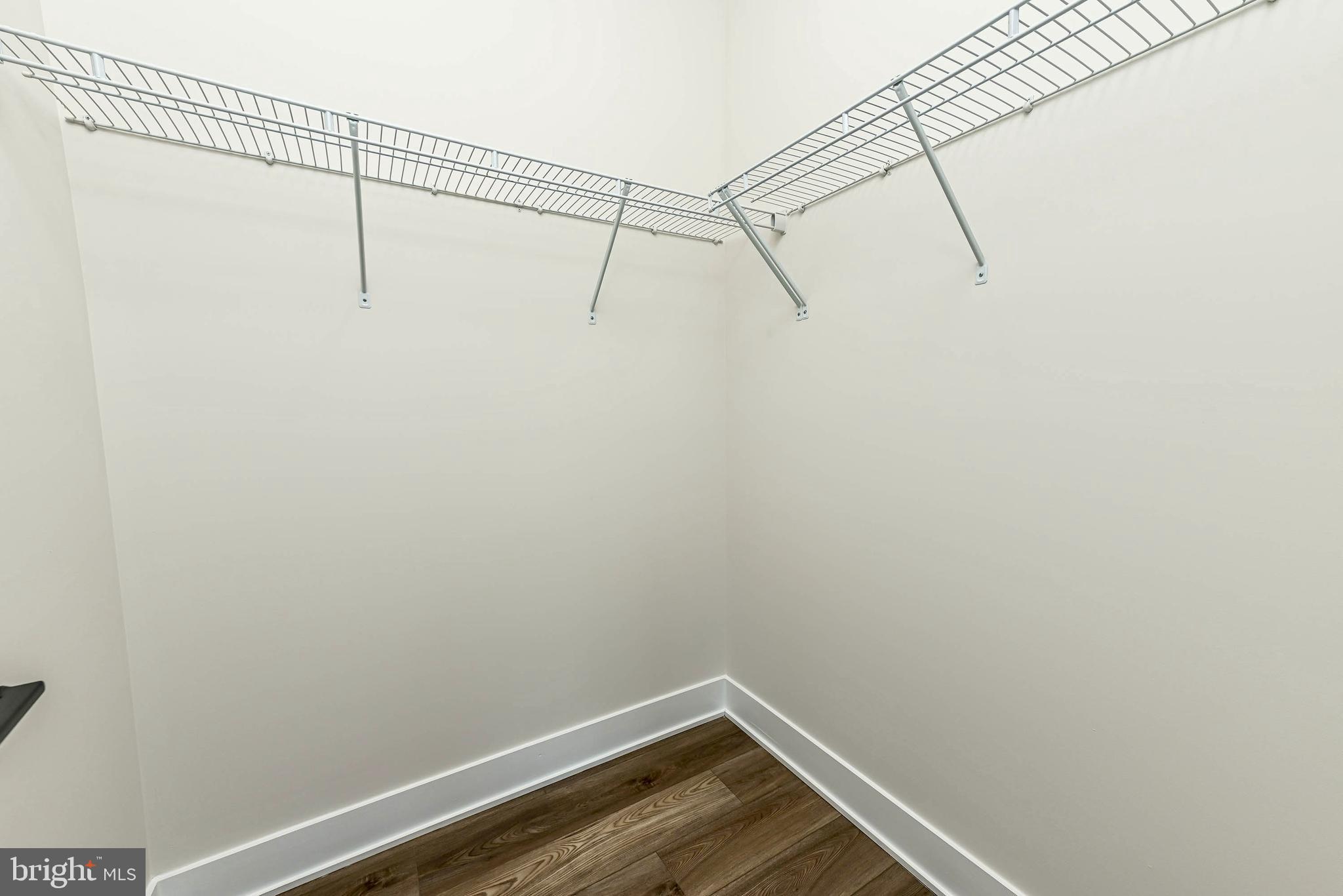 LENAH MILL - Residential