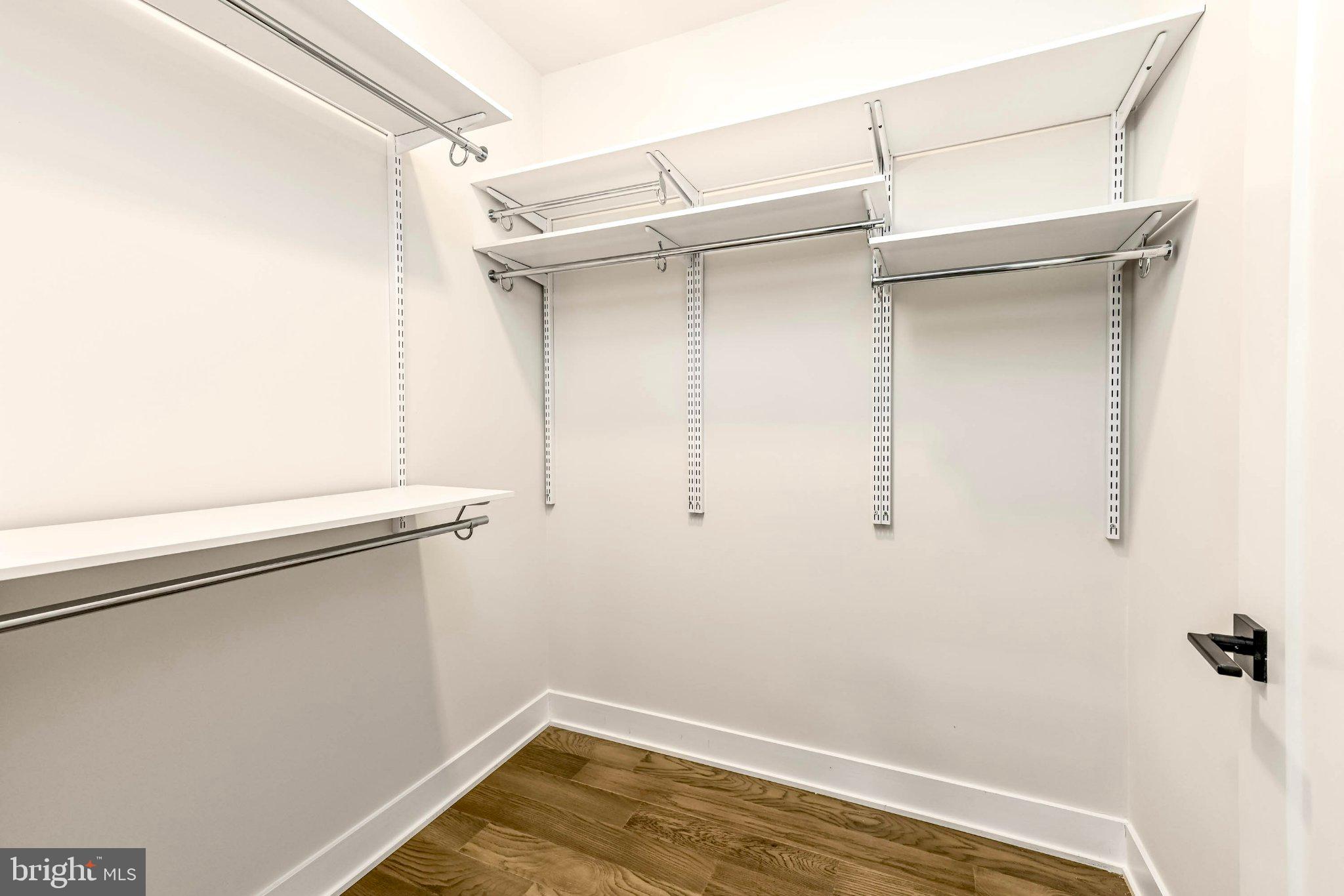 LENAH MILL - Residential