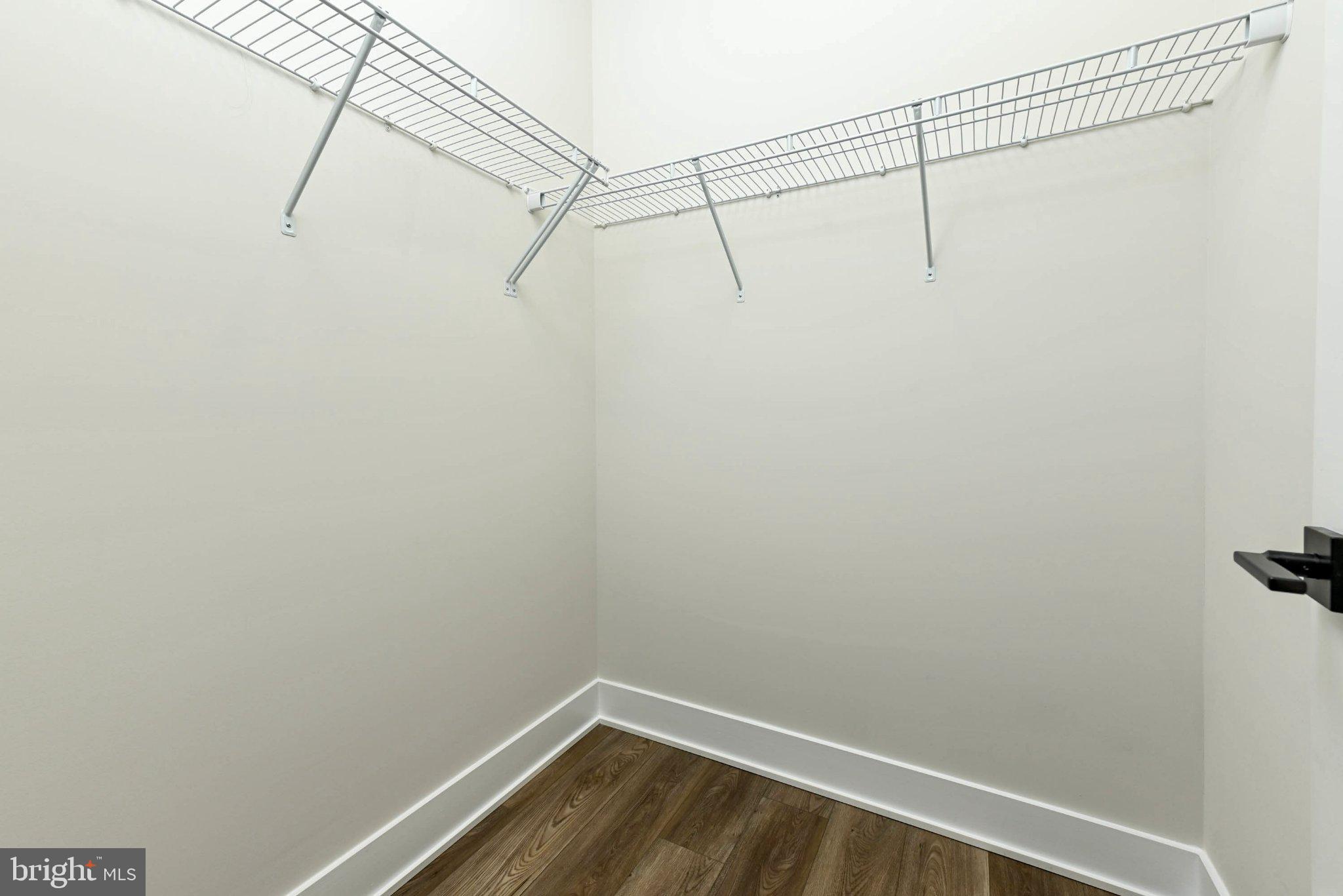 LENAH MILL - Residential