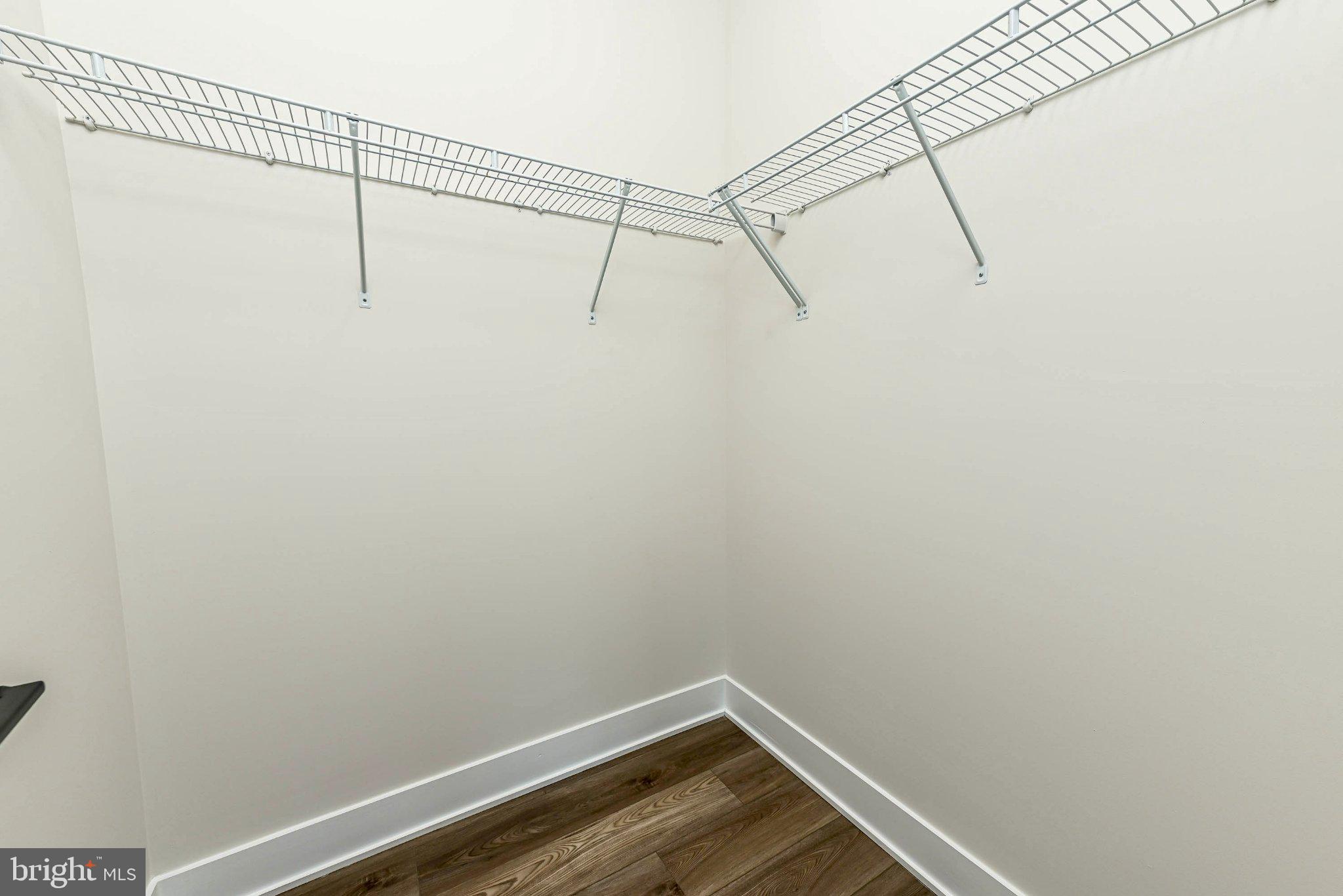 LENAH MILL - Residential