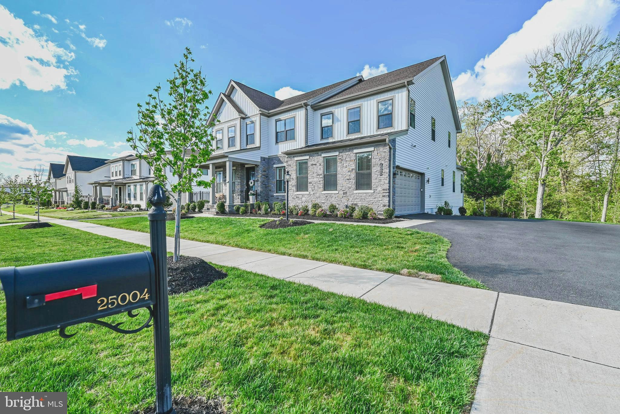 LENAH MILL - Residential